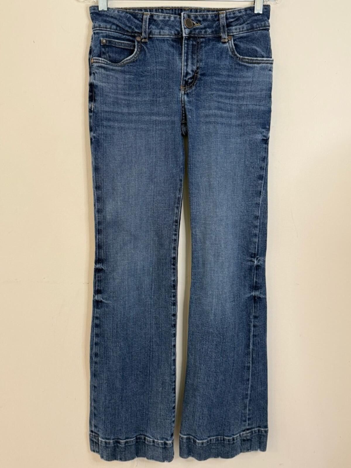 Wrangler Wrangler Cowgirl denim jeans straight leg distressed 3x32” Size 30" / US 8 / IT 44 - 5 Thumbnail