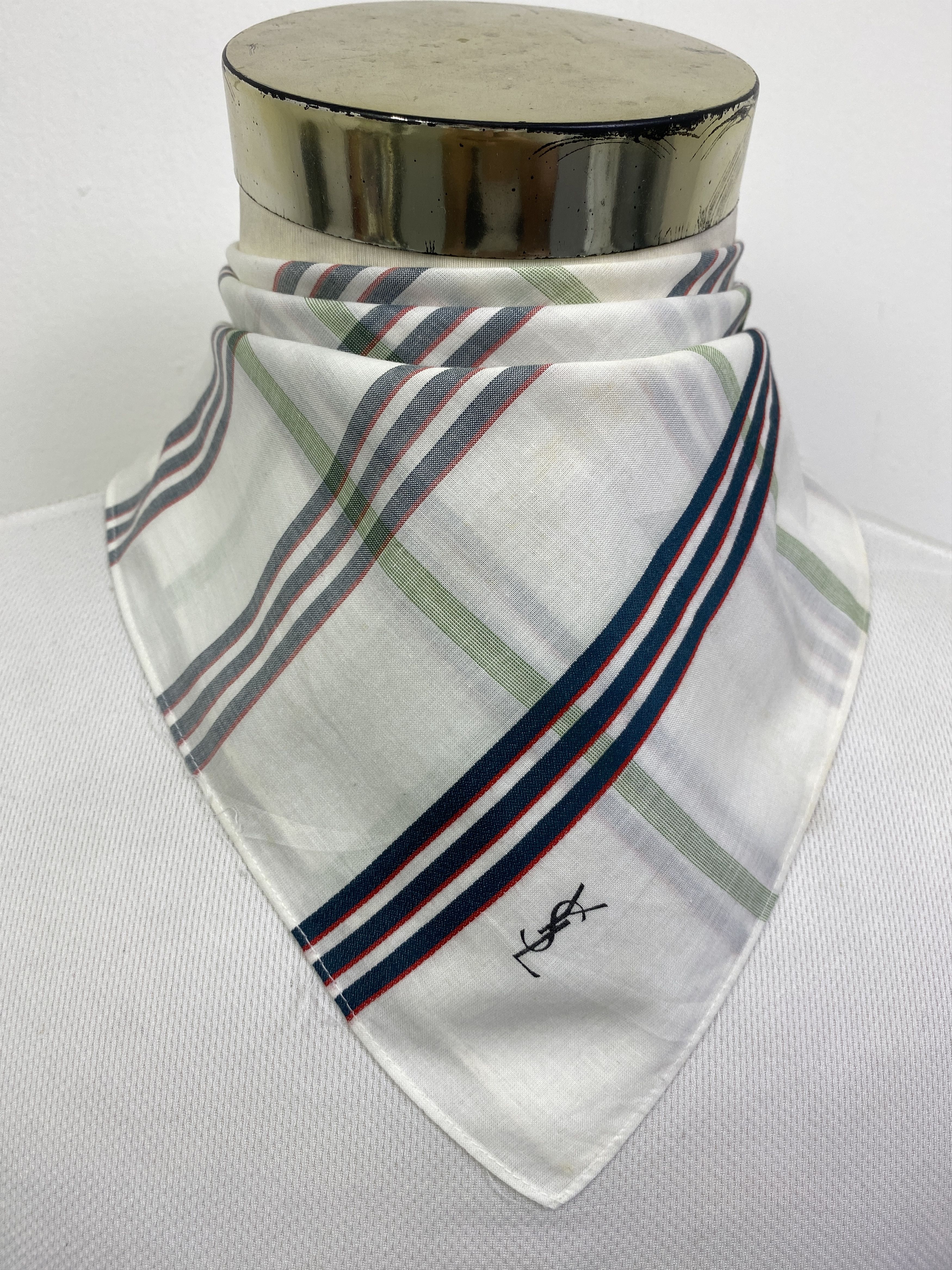 Yves Saint Laurent Yves Saint Laurent Handkerchief / Neckerchief KT0052 Size ONE SIZE - 2 Thumbnail