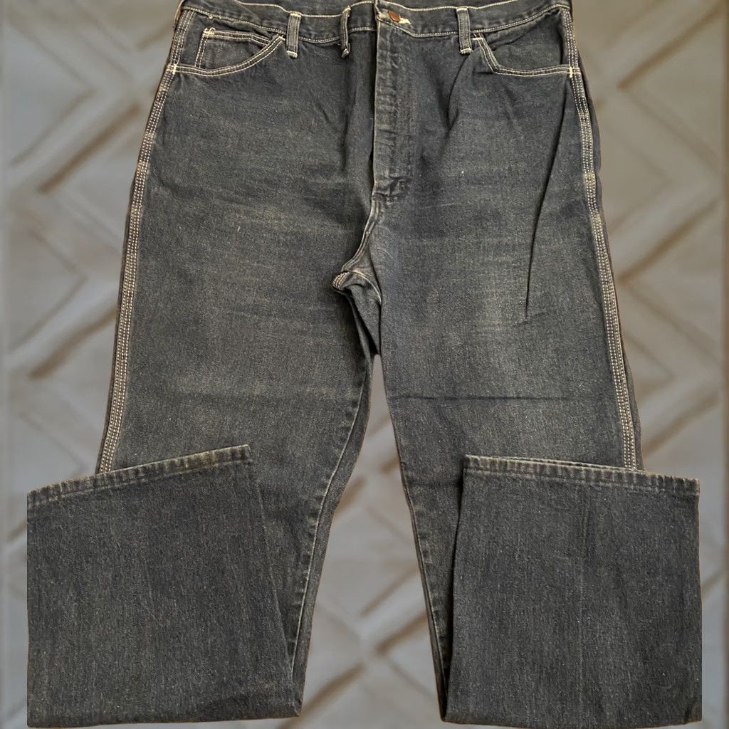 Wrangler VINTAGE Wranglers Jeans 1J520 1DLL005AW 38x30 Jeans Men 38 Blue Straight Mens Size US 38 / EU 54 - 1 Thumbnail
