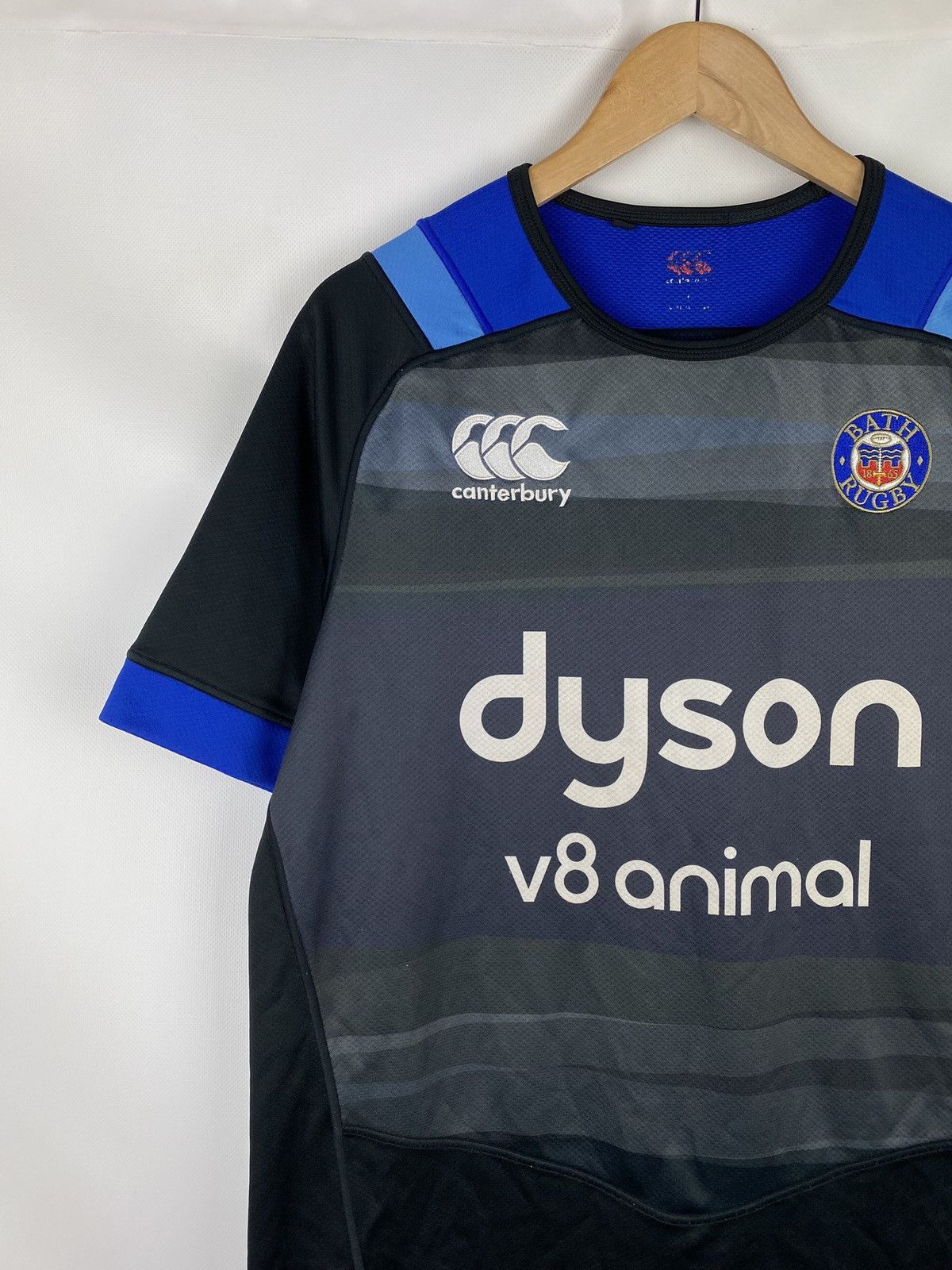 Canterbury of New Zealand Canterbury Bath Rugby men’s Away Rugby Shirt Jersey Size L Size US L / EU 52-54 / 3 - 4 Thumbnail