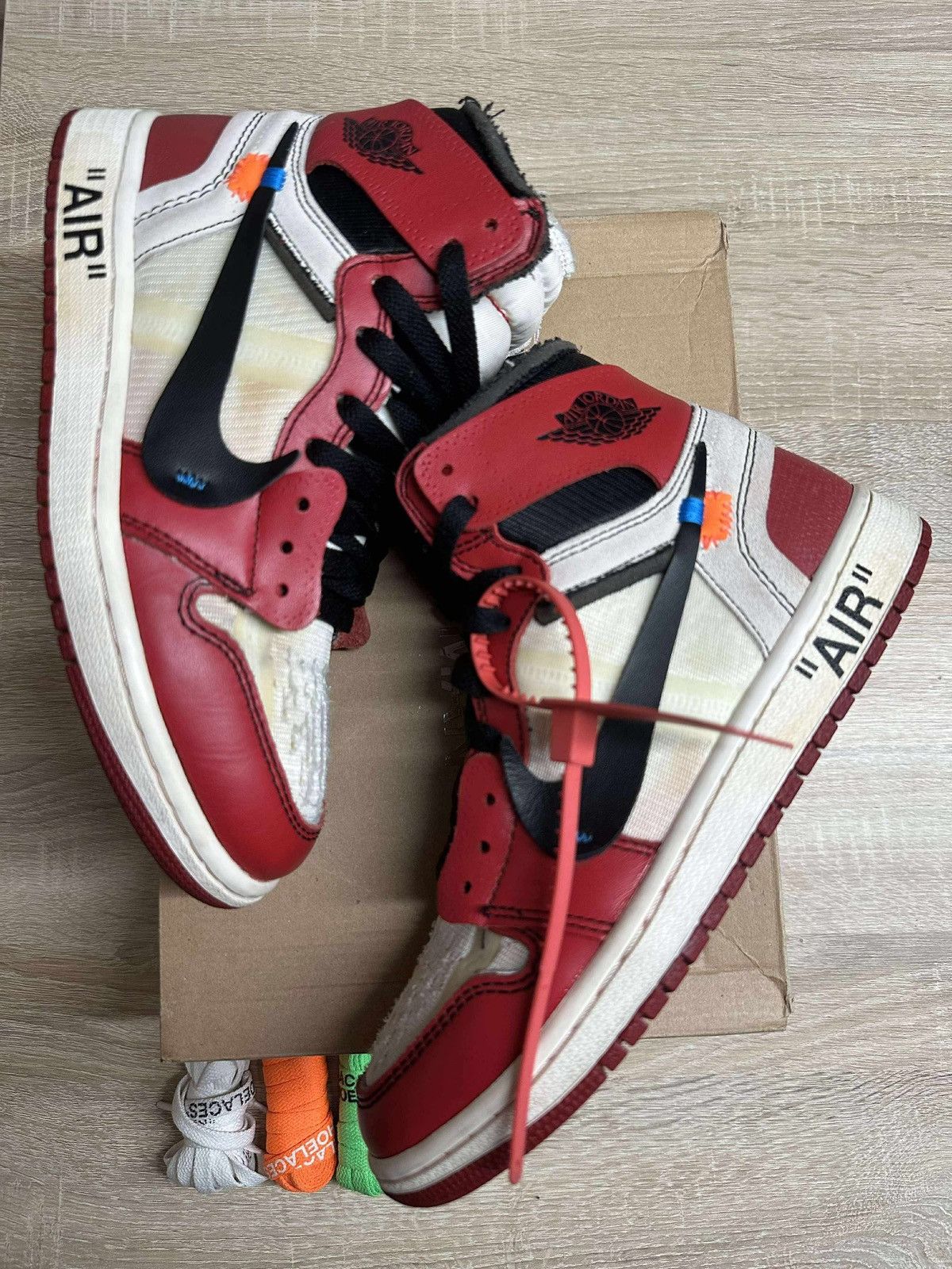 Jordan Brand × Off-White Jordan 1 x Off White Chicago Size US 7 / EU 40 - 8 Thumbnail