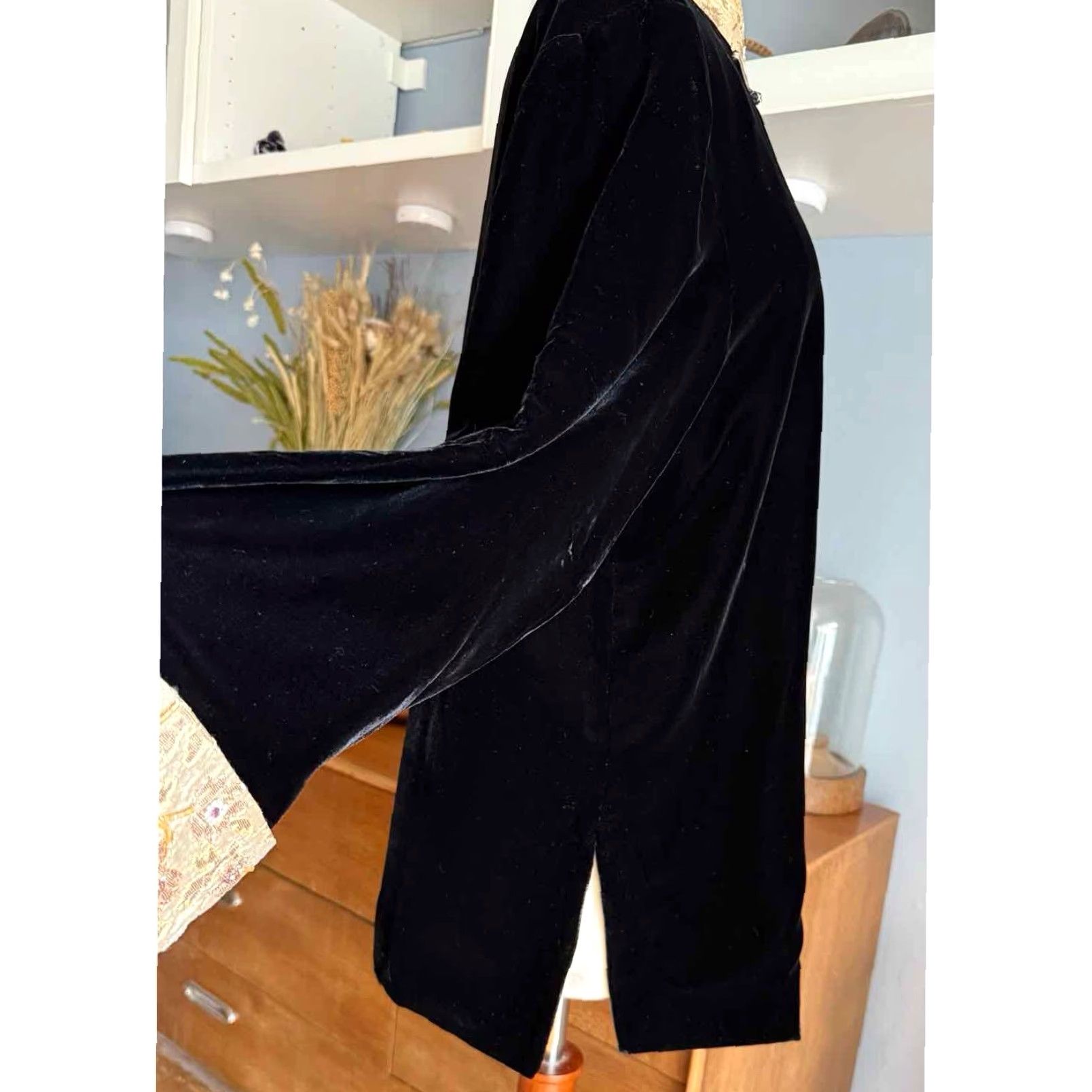 Velvet KAMI’s Ethnic Place Black Velvet Mandarin-Collar Asian Jacket Silk Lined Beaded Embroidered Sz L Size L / US 10 / IT 46 - 6 Thumbnail