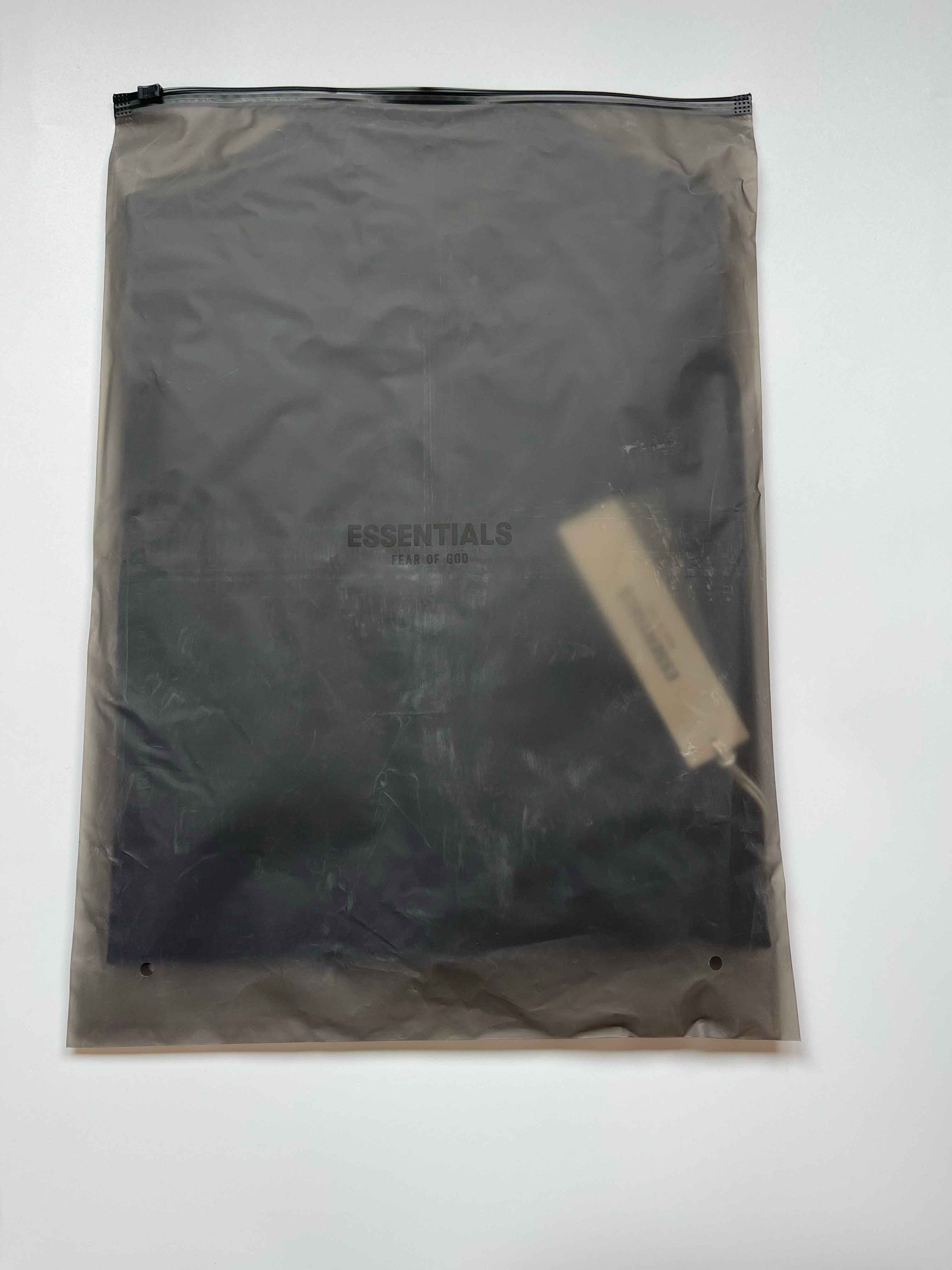 Fear of God 🔥 Fear of God Essentials T-shirt Jet Black Sz (L) Size US L / EU 52-54 / 3 - 3 Thumbnail