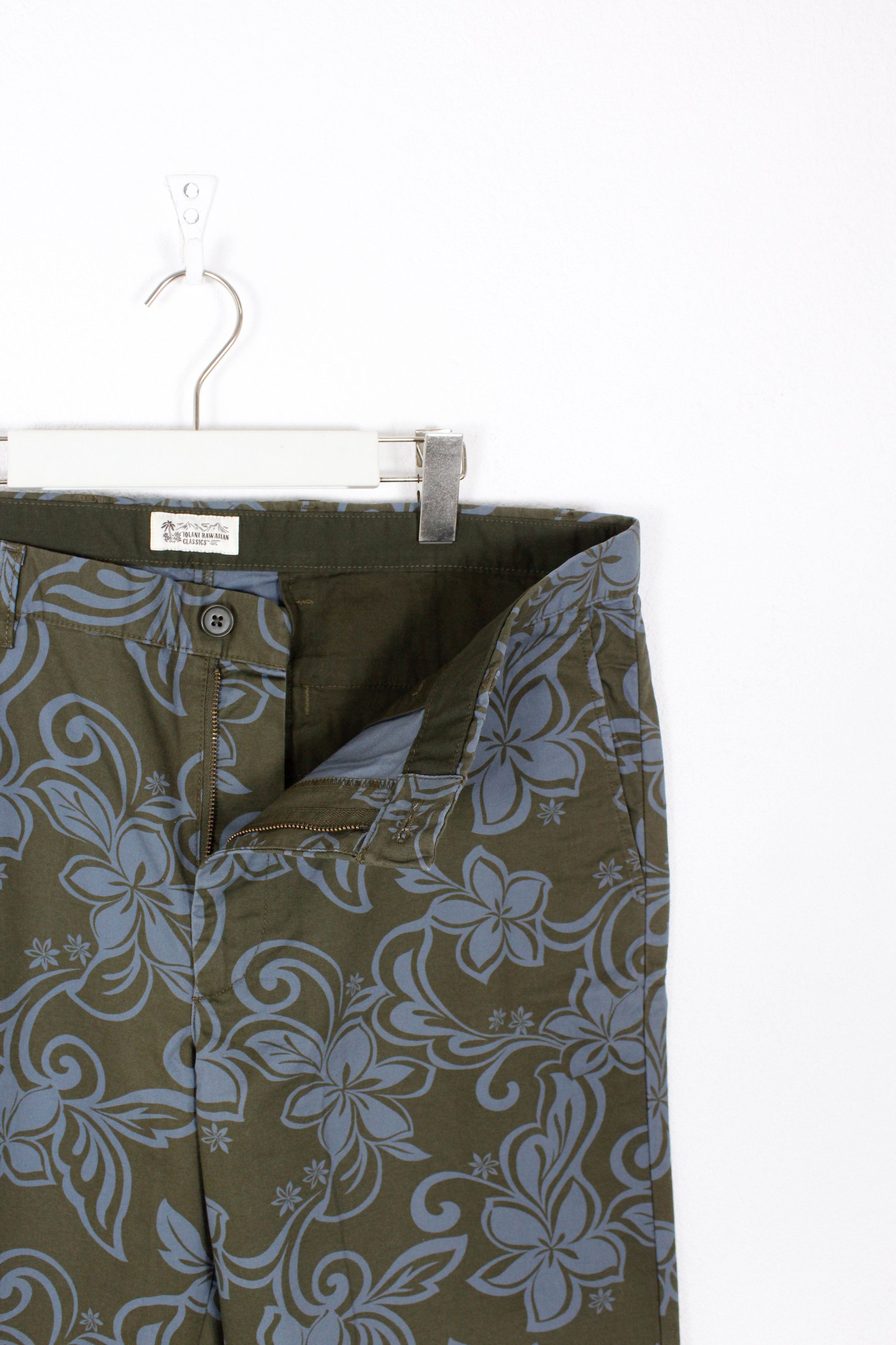 Uniqlo Uniqlo Iolani Hawaiian Classics Printed Chino Shorts Size US 38 / EU 54 - 3 Thumbnail