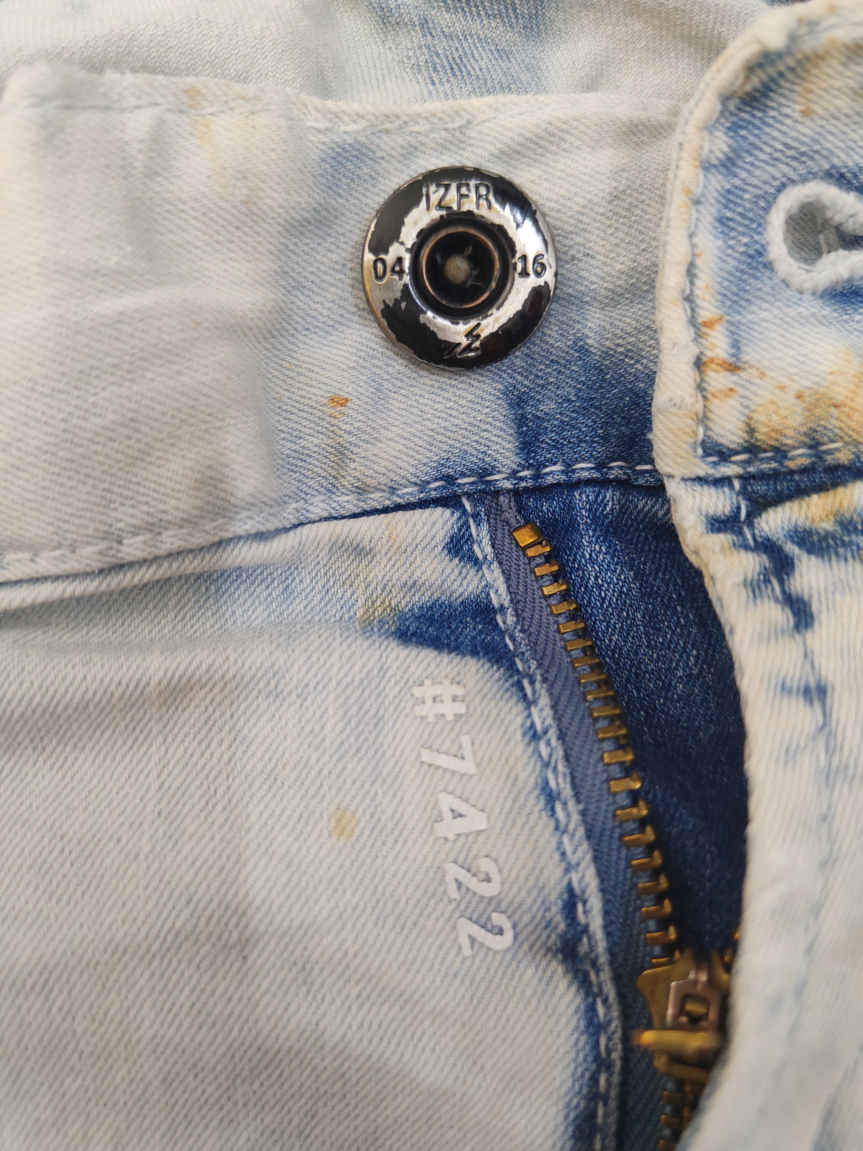 Japanese Brand I'z Frontier Light Blue Distressed Ripped Soft Jeans #W1997 Size US 32 / EU 48 - 19 Thumbnail
