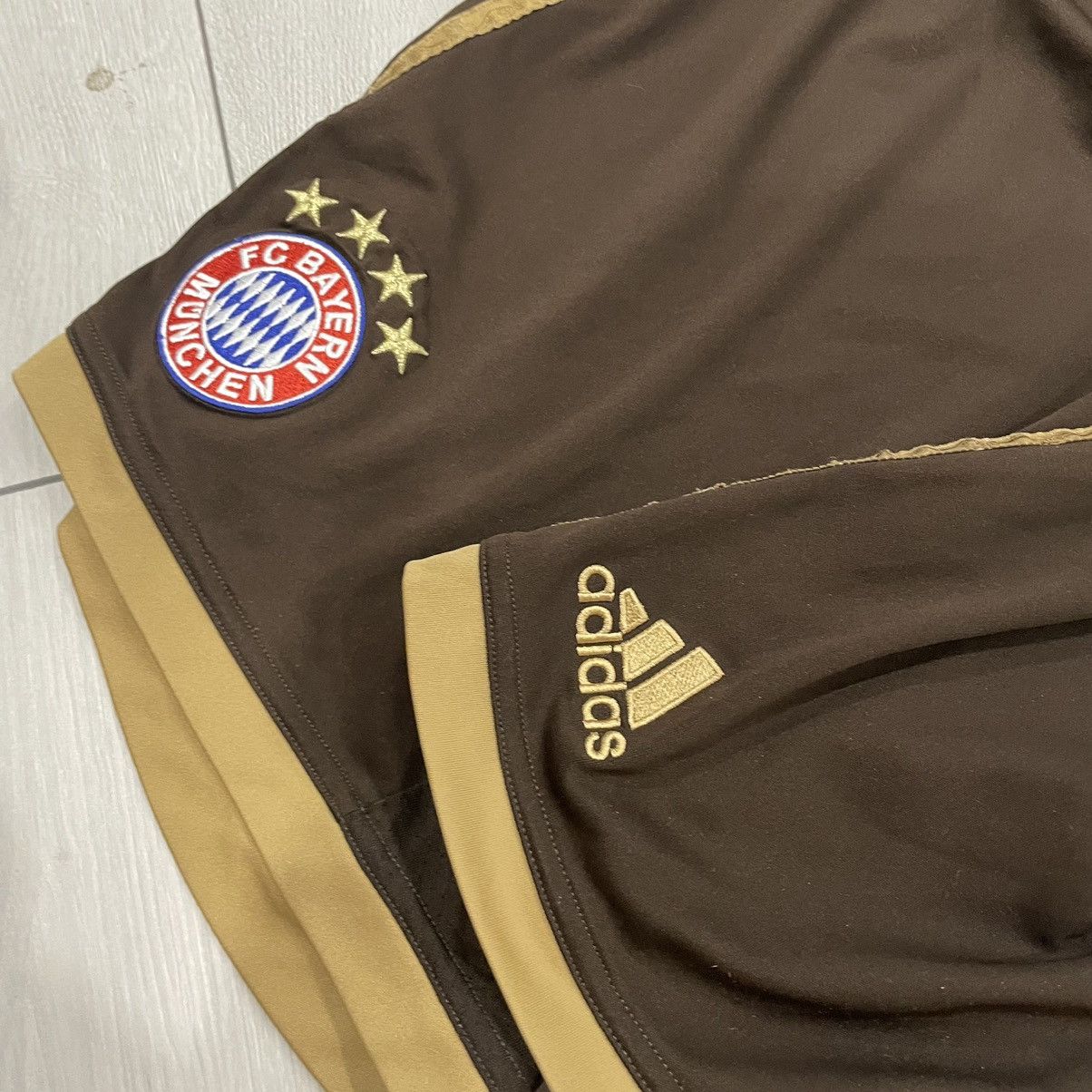 Adidas × Vintage Brown adidas shorts bayern munchen 90s jersey tee shirt Size US 31 - 2 Thumbnail