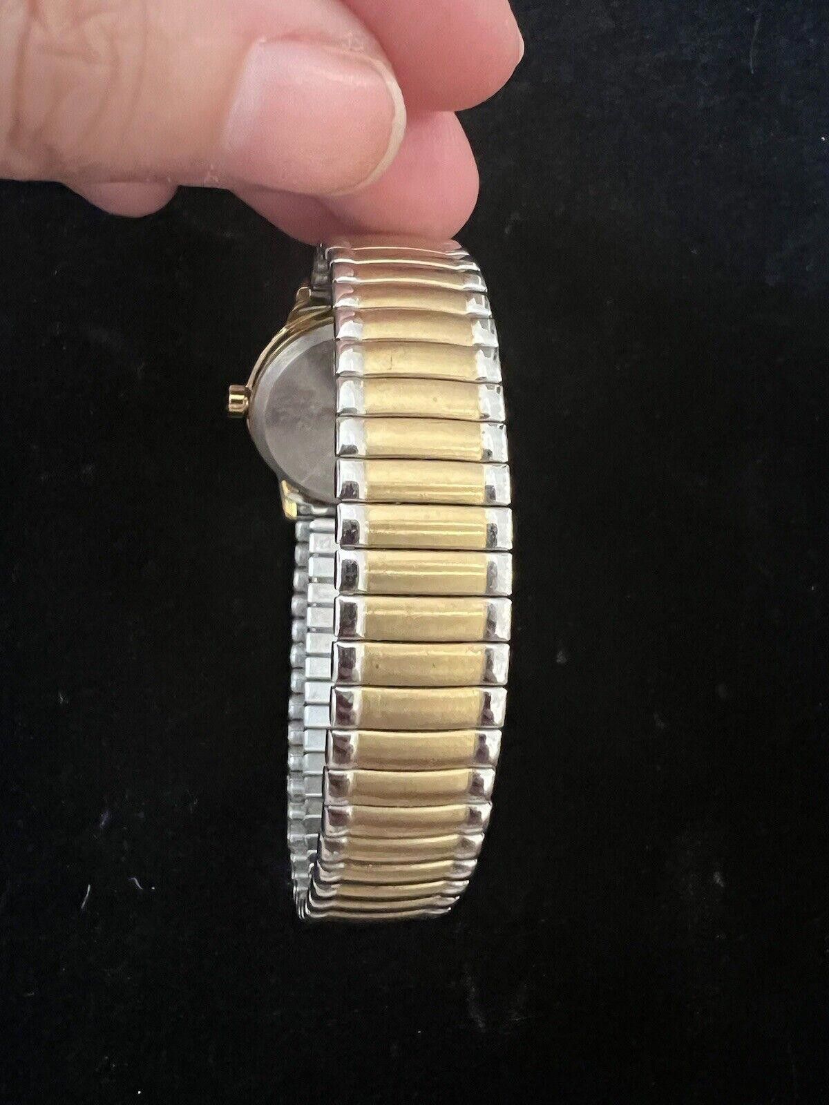 Timex Vintage TIMEX Women's Watch Date Indiglo Two Tone Band Size ONE SIZE - 4 Thumbnail