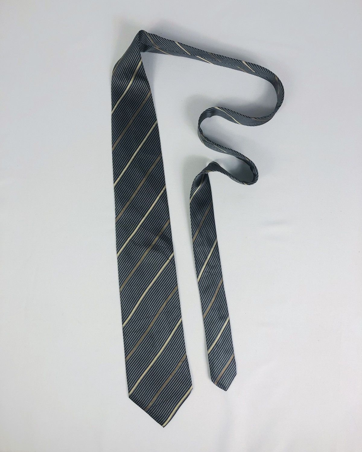 Ermenegildo Zegna Rare Ermenegildo Zegna Stripes Silk Tie Made in Italy Size ONE SIZE - 2 Thumbnail