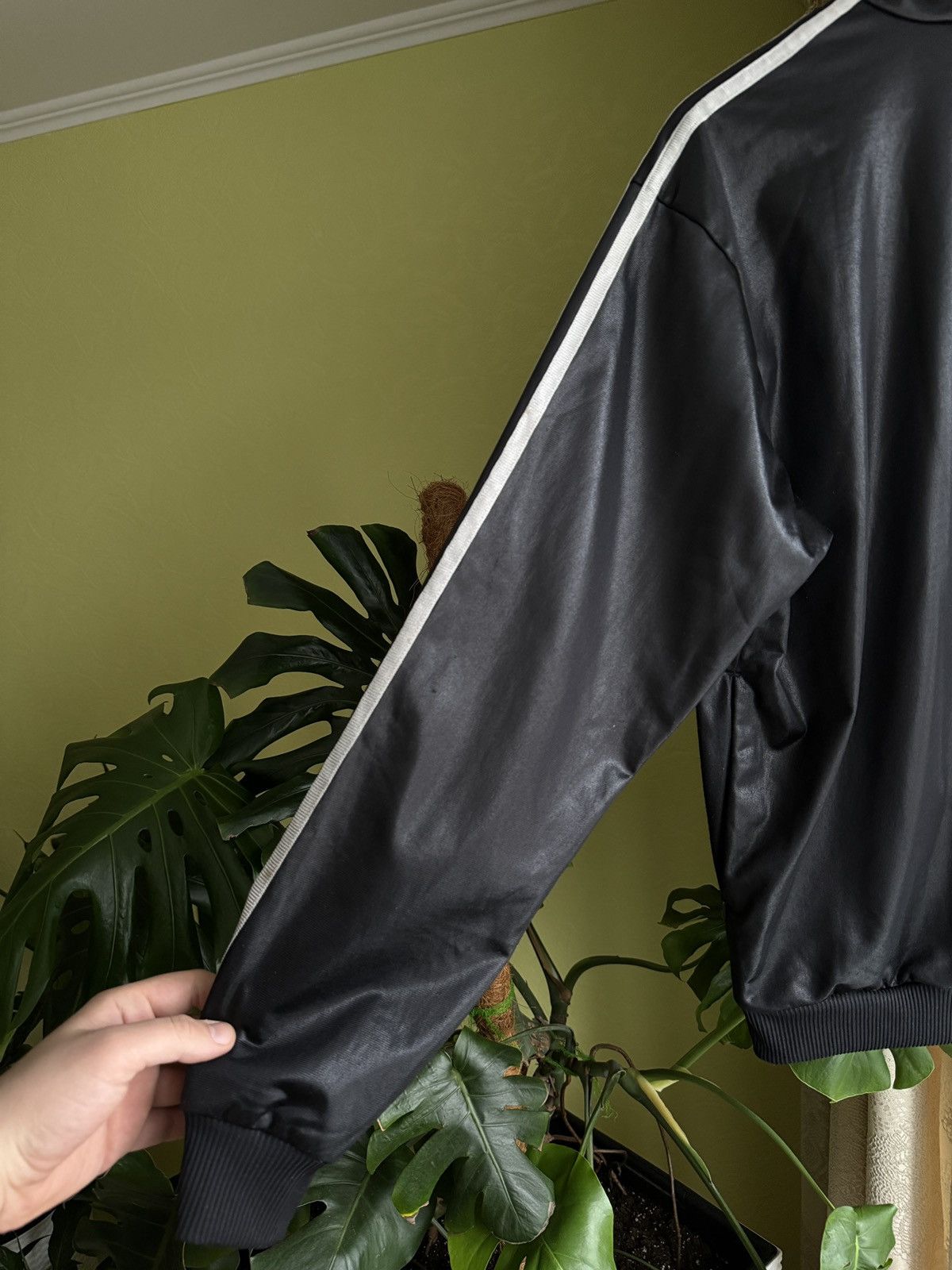 Adidas Chile 62 VintageTrack Jacket Black Y2k japanese