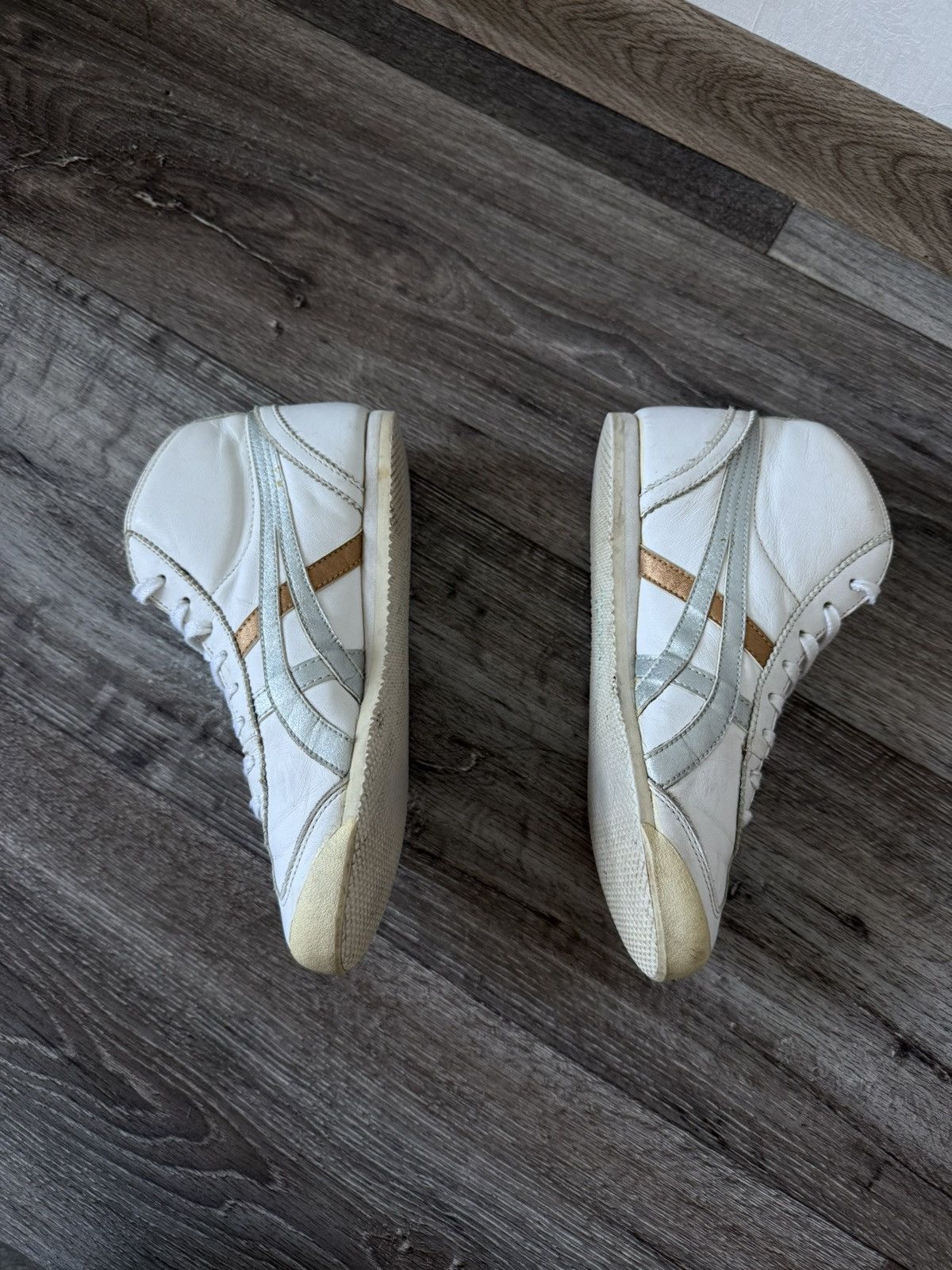 Asics Asics Onitsuka Tiger High Tokyo Vintage Leather SneakerShoes Size US 5 / IT 35 - 4 Thumbnail