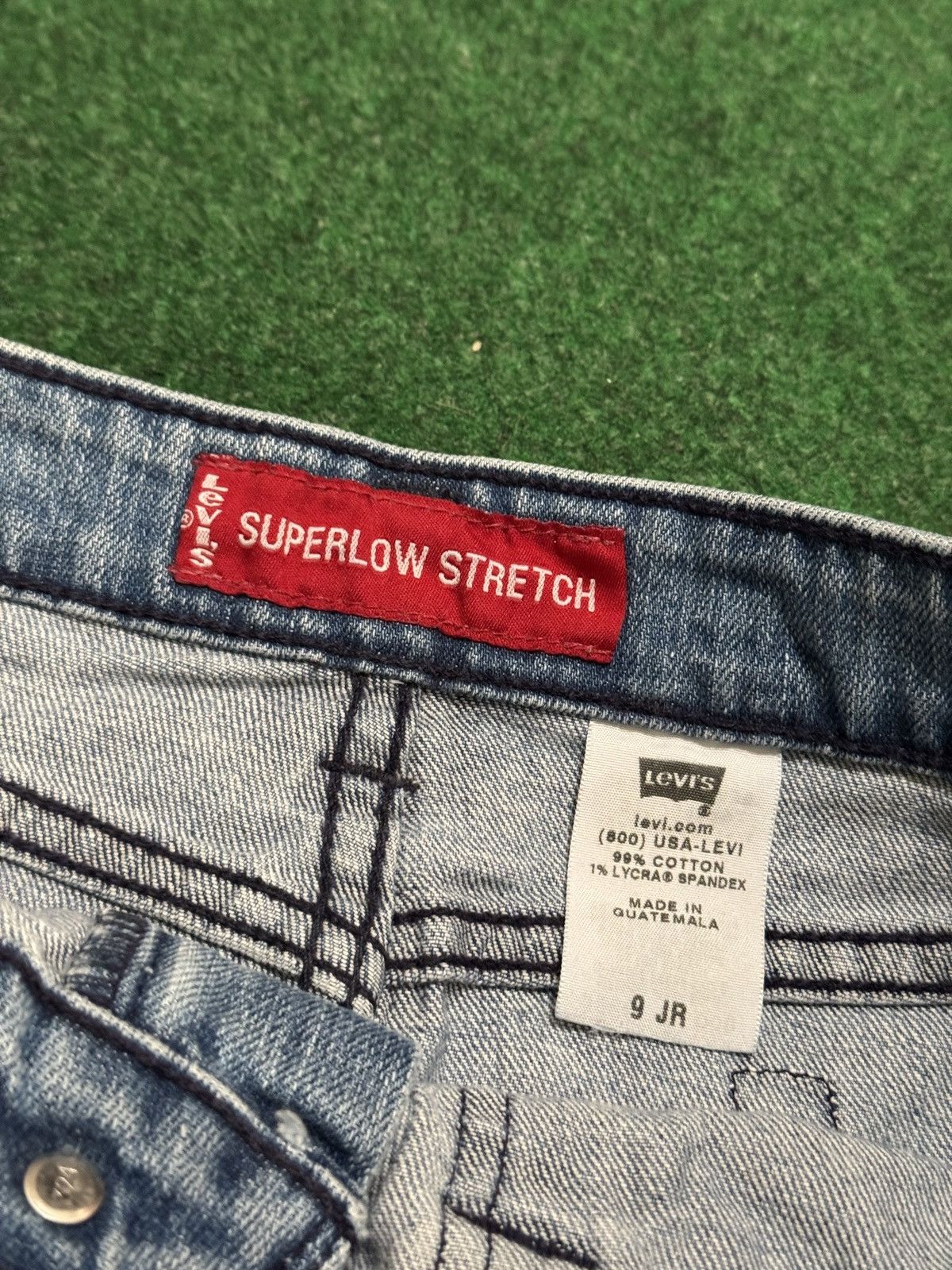 Levi's Vintage Clothing Levis Super Low Vintage Y2K 9 Jr 32 6” Denim Mini Skirt Size 32" / US 10 / IT 46 - 3 Thumbnail