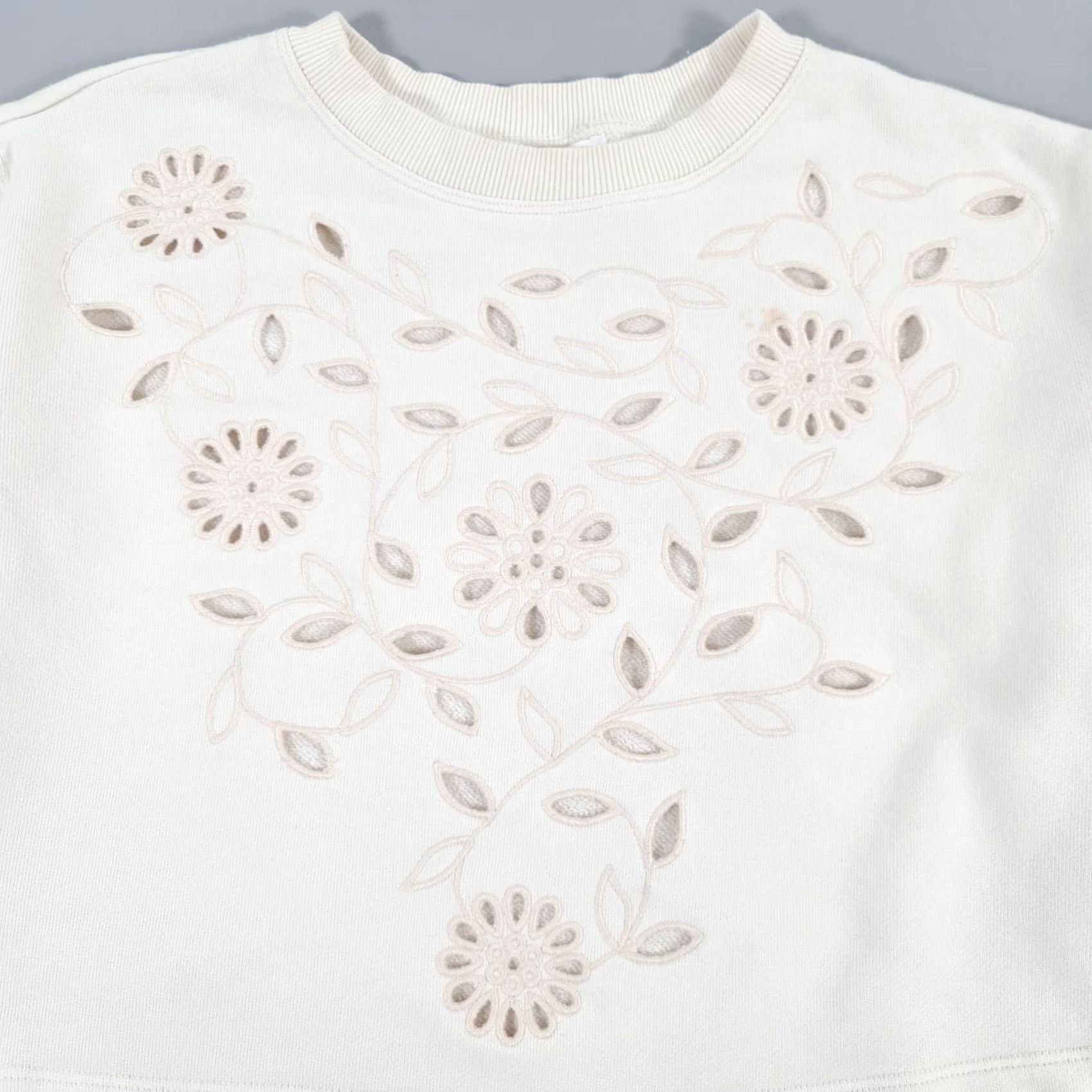 Vintage See By Chloé Sweatshirt Womens Beige Small Relaxed Cropped Embroidered Cut Off Crew Neck Pullover Activewear 100% Cotton Size S / US 4 / IT 40 - 3 Thumbnail