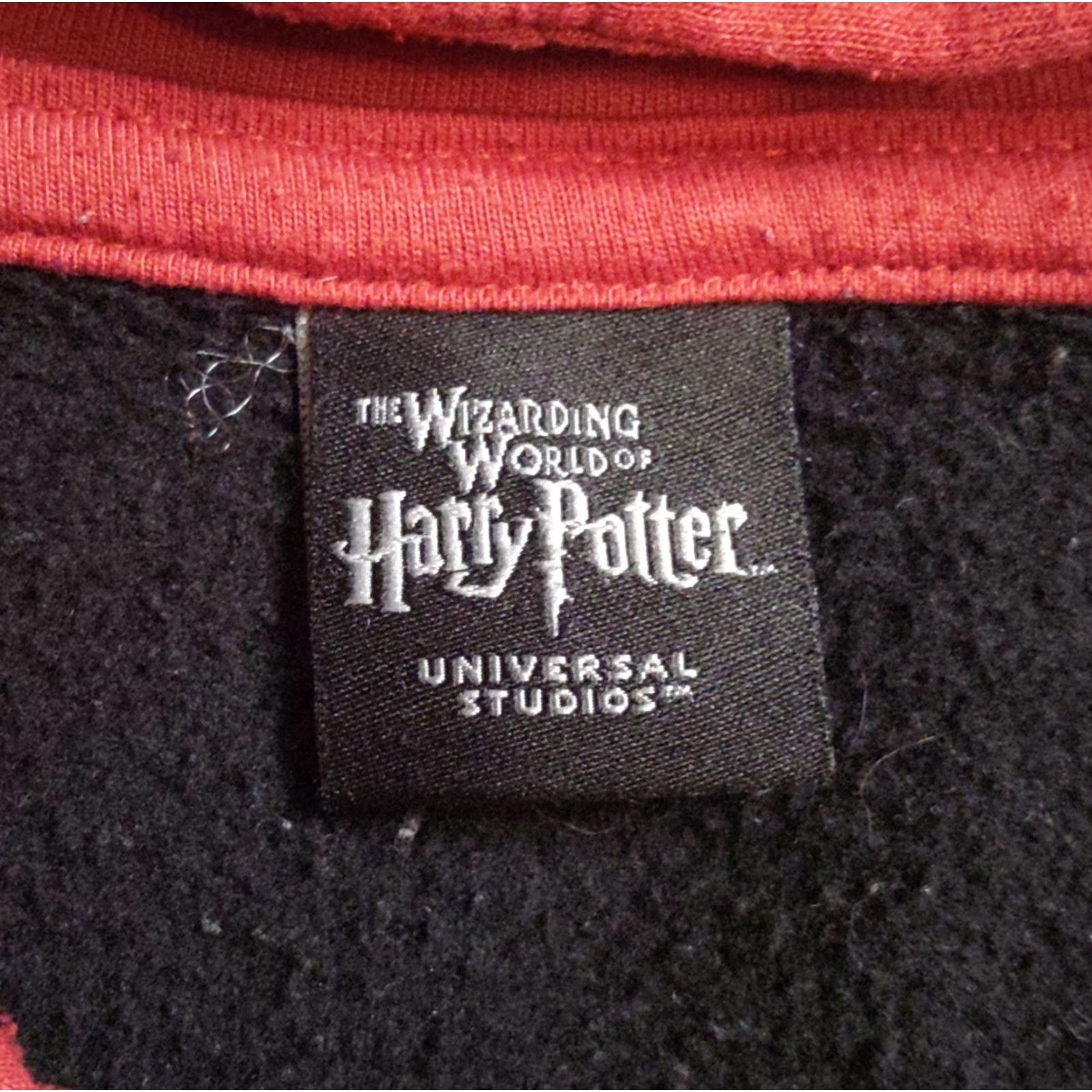Vintage **Harry Potter Hogwarts Maroon 1/4 Zip Hoodie Sweatshirt Large** User: **Hogwarts Maroon 1/4 Zip Harry Potter Hoodie Sweatshirt Large** Size L / US 10 / IT 46 - 5 Thumbnail
