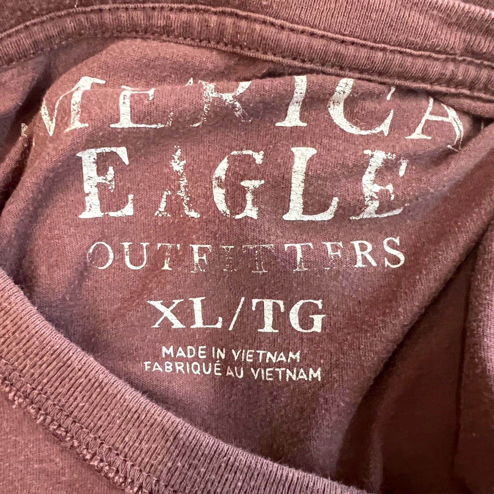American Eagle Outfitters American Eagle Outfitters NY 1977 Mens Embroidered Logo Maroon Shirt Size XL Size US XL / EU 56 / 4 - 4 Thumbnail