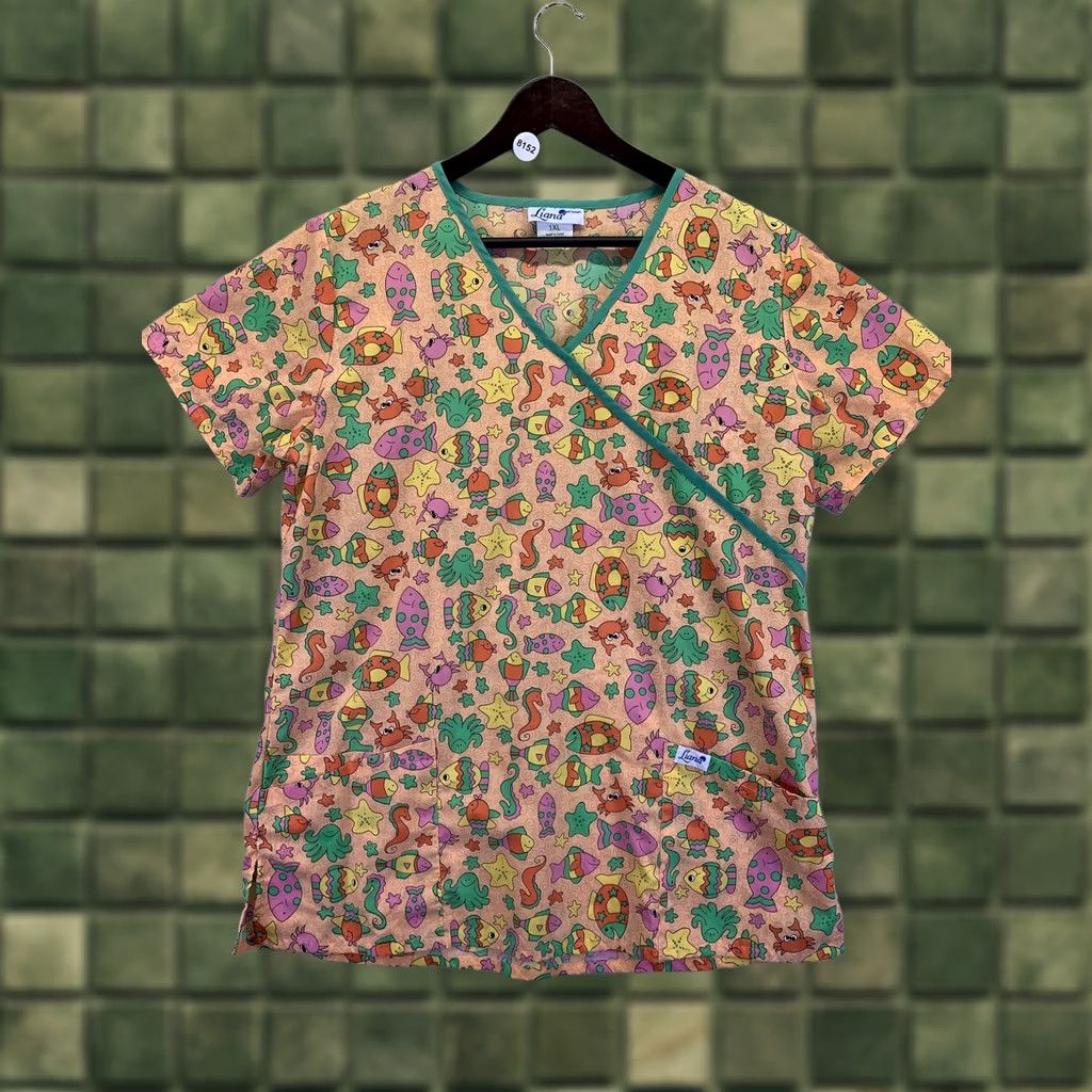 Vintage Liana Top 1X Uniforms Womens Tropical Fish Print Neck Scrub Plus Size Size XL / US 12-14 / IT 48-50 - 1 Thumbnail