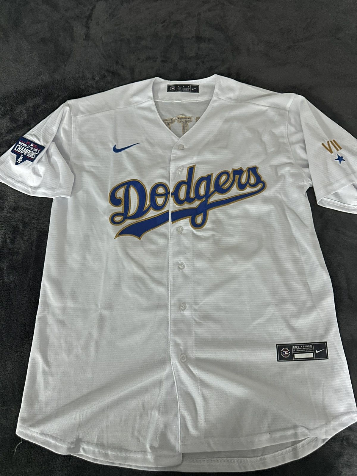 Nike Los Angeles Mookie Betts jersey Size US L / EU 52-54 / 3 - 1 Thumbnail