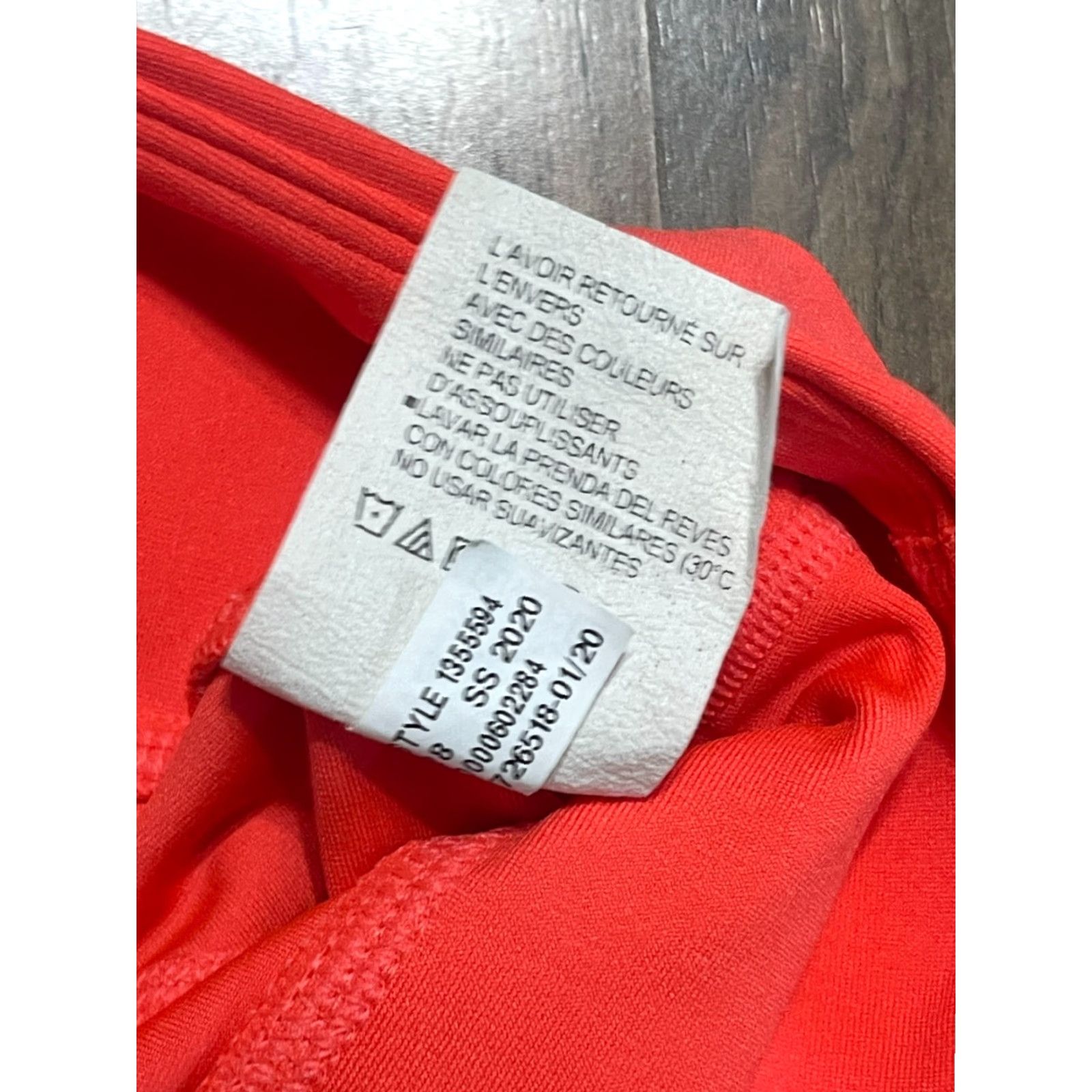 Under Armour Under Armour Women’s Capri Leggings, Size Large, Orange, Pull On, Skinny Fit, 24 in Inseam, Athletic Wear Size 28" / US 6 / IT 42 - 4 Thumbnail