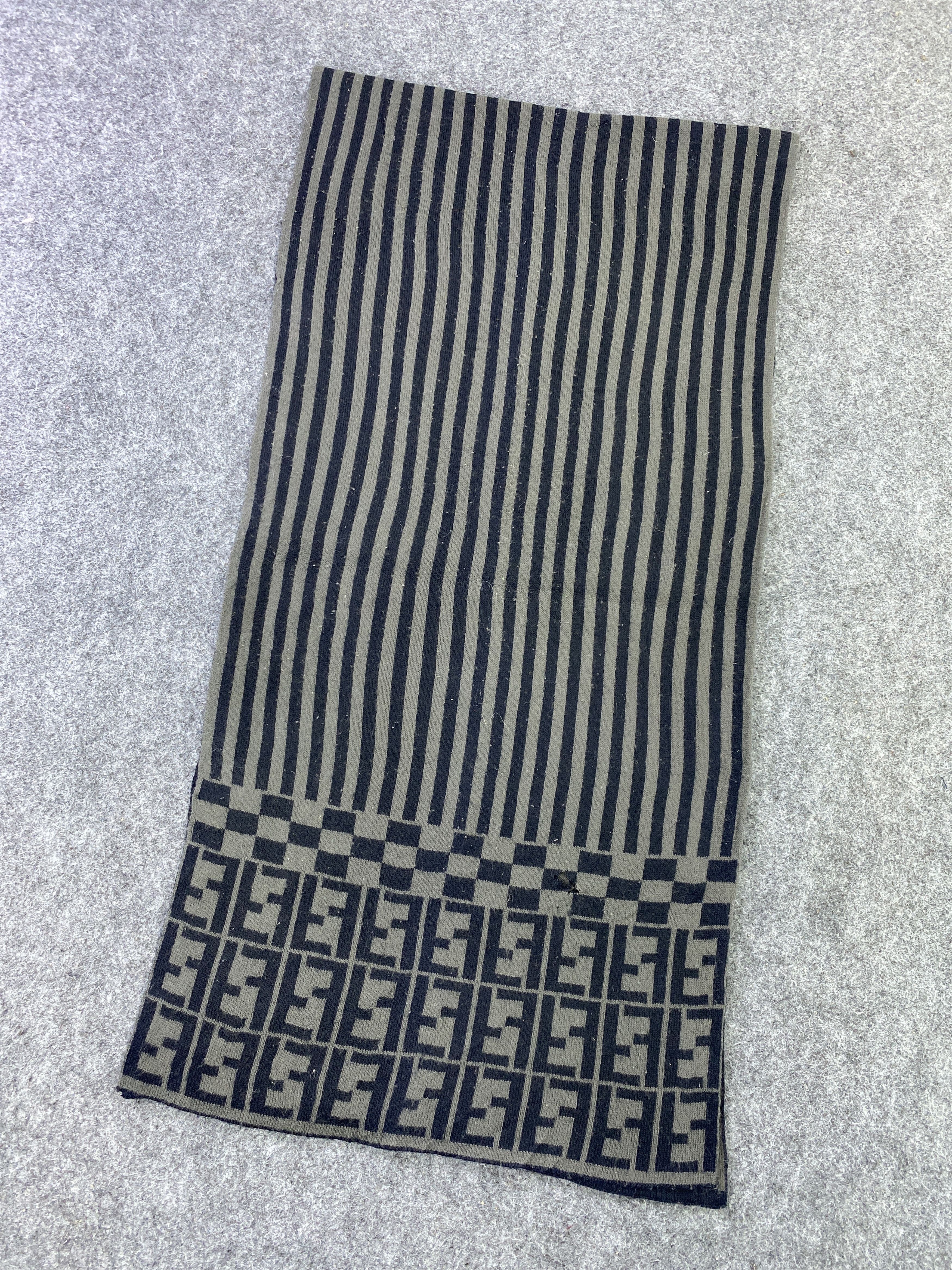 Designer FENDI Scarf / Muffler / Neckwear -T429 Size ONE SIZE - 4 Thumbnail