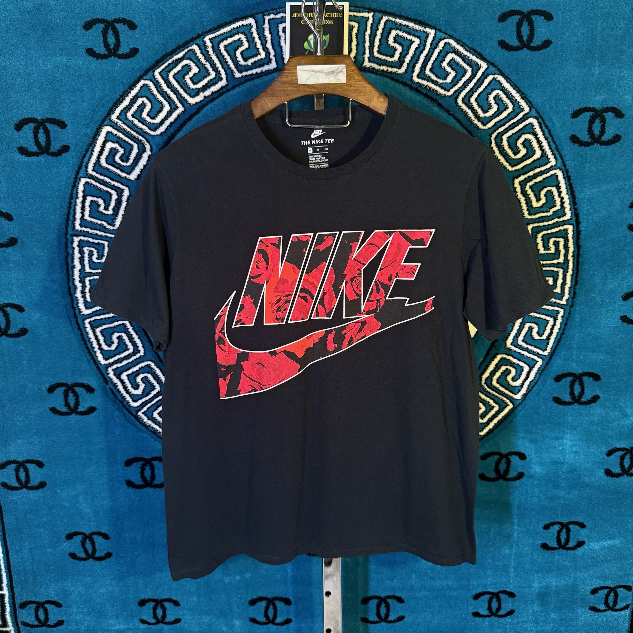 Nike THE NIKE ICONAS LOGO GRAPHICA MOTIF S/S SHIRT Size US XL / EU 56 / 4 - 1 Preview
