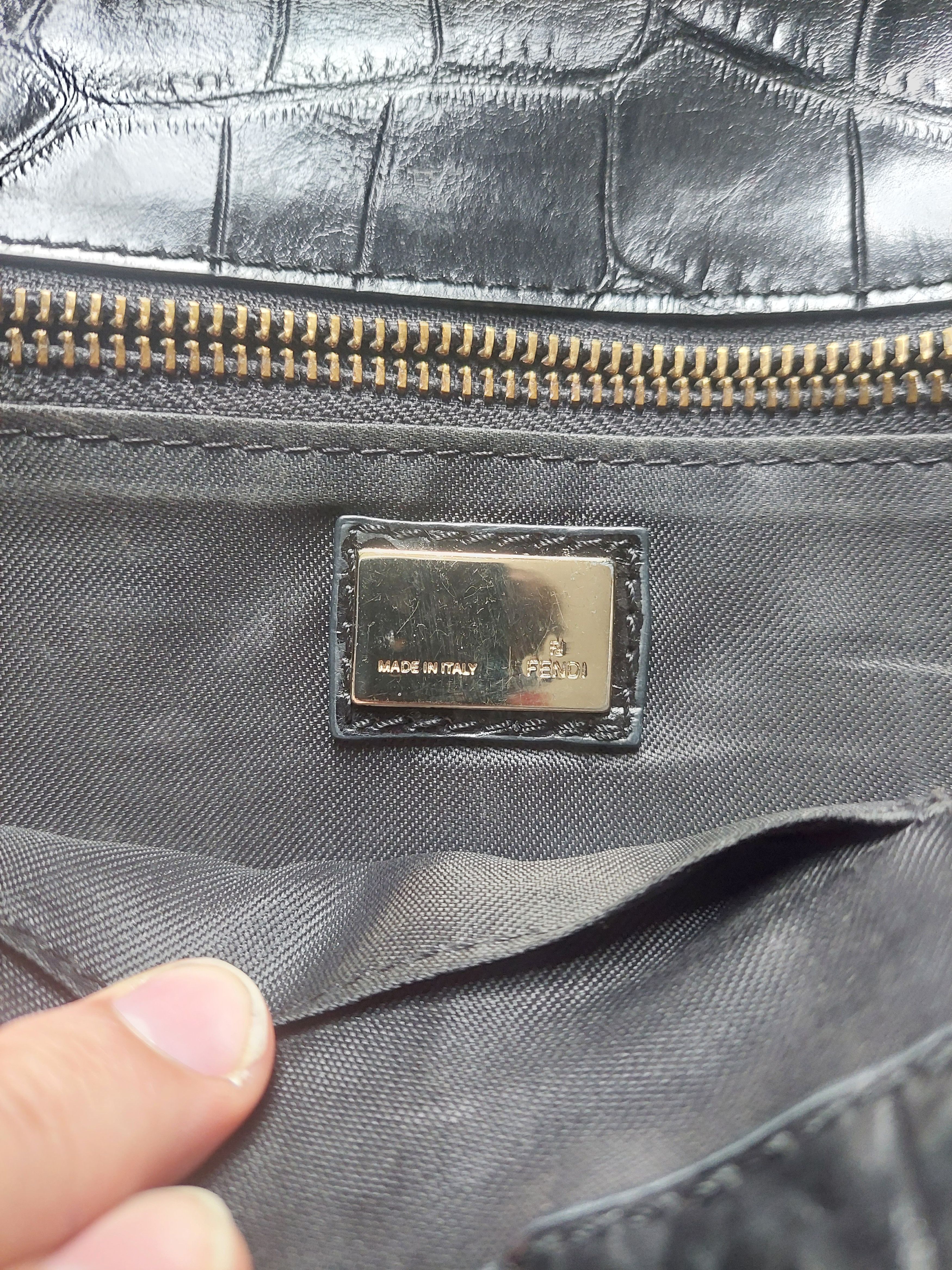 Fendi Crocodile Embossed Leather Clutch Size ONE SIZE - 8 Thumbnail