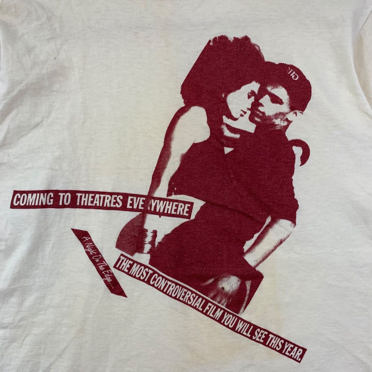 Vintage Vintage A NIGHT On The EDGE Controversial Film Poster Tshirt Size US M / EU 48-50 / 2 - 3 Thumbnail