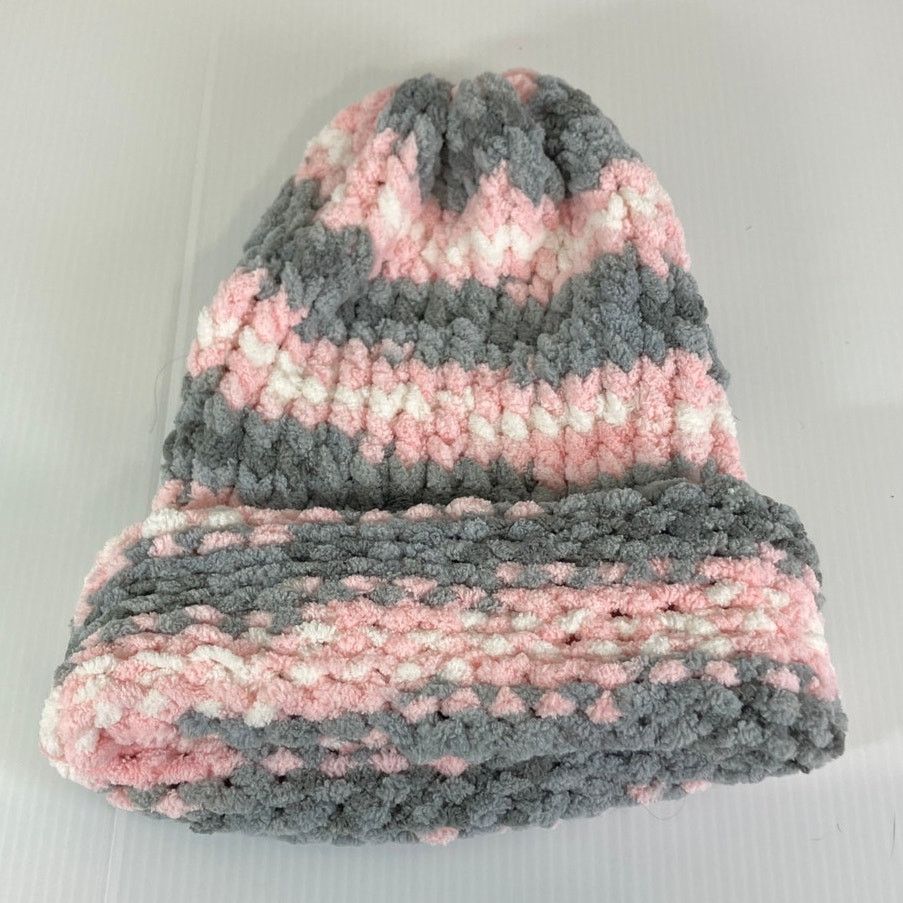 Handmade NWT Handmade Chunky Knitted Kid/Teen Slouchy Beanie Size ONE SIZE - 4 Thumbnail