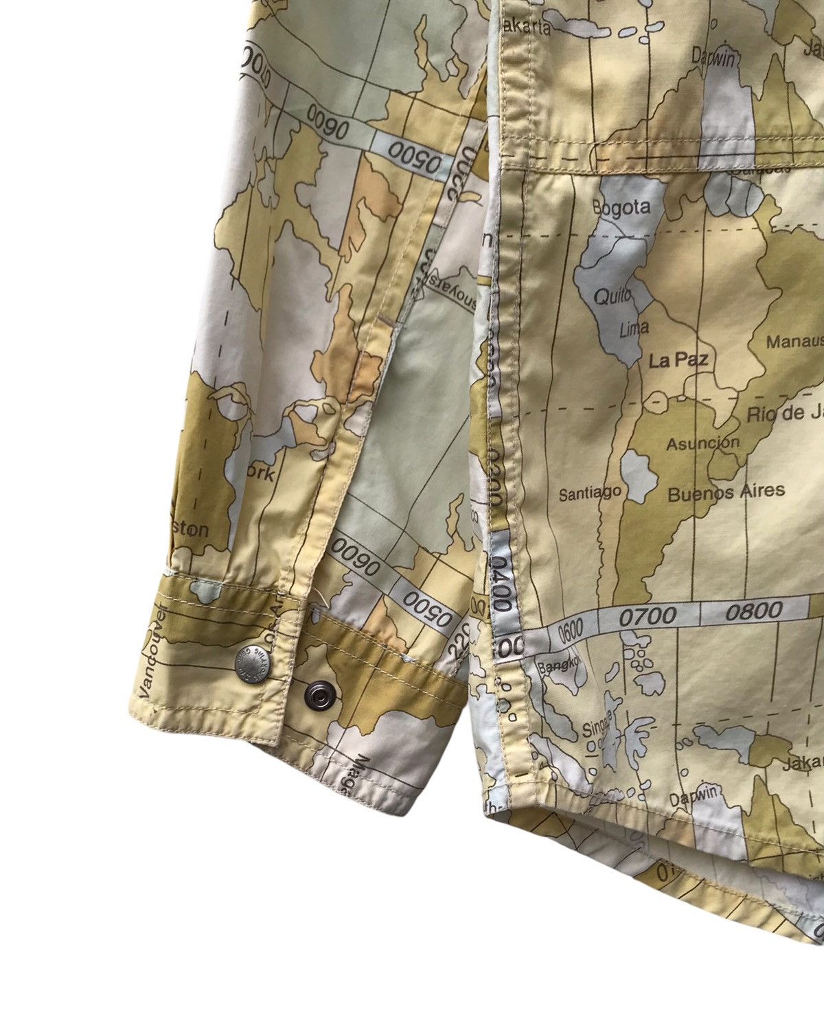 Hai Sporting Gear Rare Hai Sporting Gear World Map Overprinted Button Shirt Size US XL / EU 56 / 4 - 14 Thumbnail