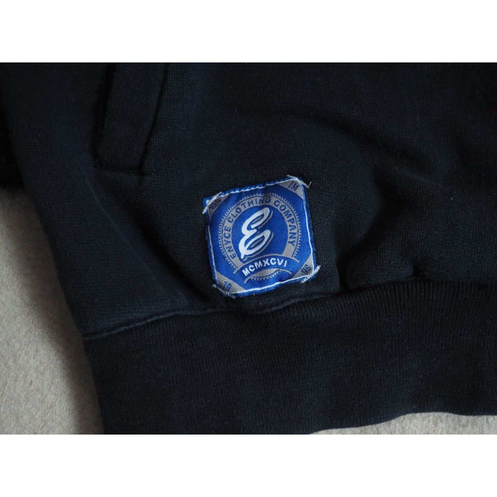 Enyce VTG Enyce Heavyweight Faded Black Logo Zip Sweatshirt Mens XL EUC 90s Hip Hop Size US XL / EU 56 / 4 - 3 Thumbnail
