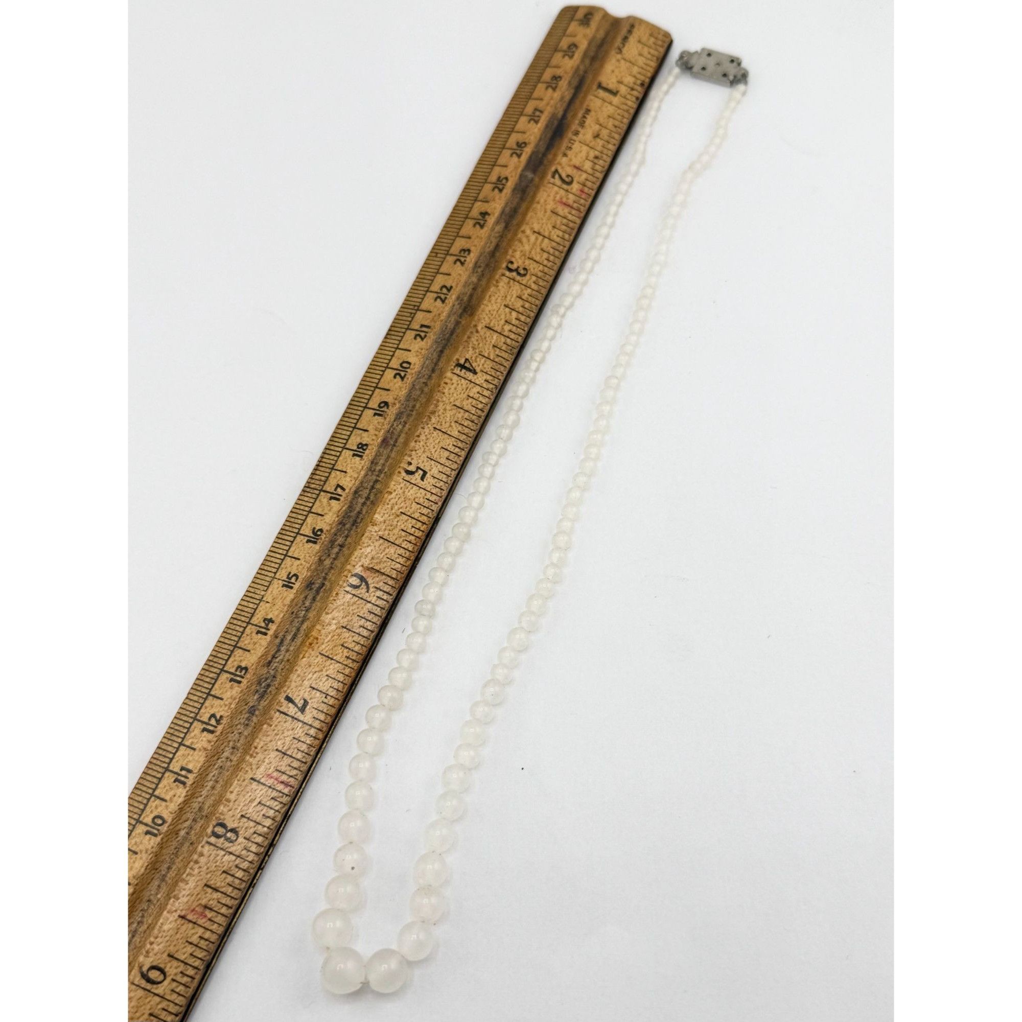 Vintage Vintage Japan white frosted glass beaded necklace Size ONE SIZE - 4 Thumbnail