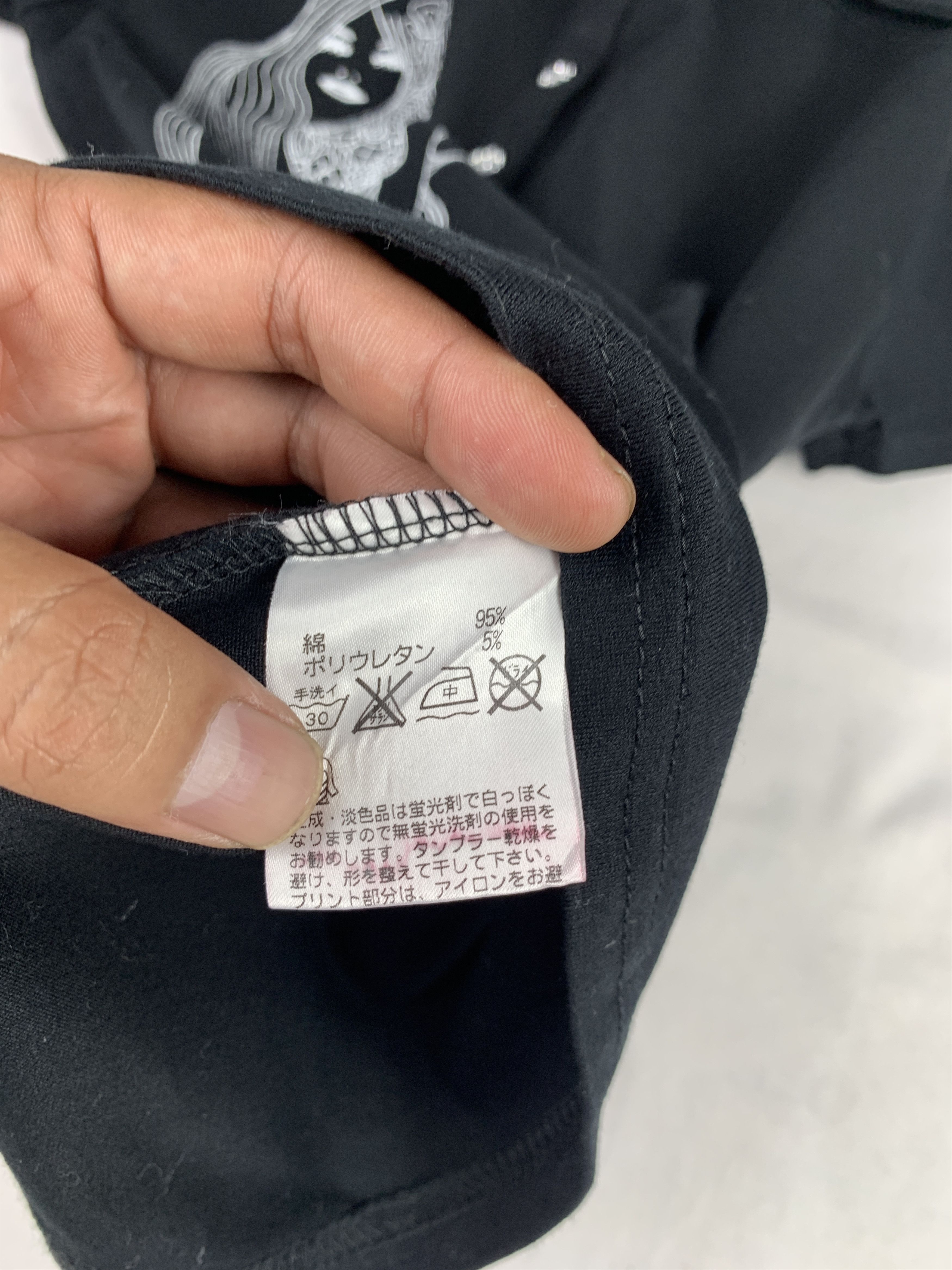 Japanese Brand y2k A Primary Japan Black Girl Printed Fitted Polo (S) Size S / US 4 / IT 40 - 9 Thumbnail