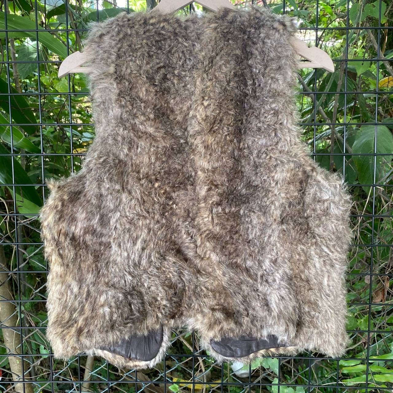 Furla × Gap × Japanese Brand Vtg Gap Fluffy Faux Fur Vest Size US S / EU 44-46 / 1 - 7 Thumbnail