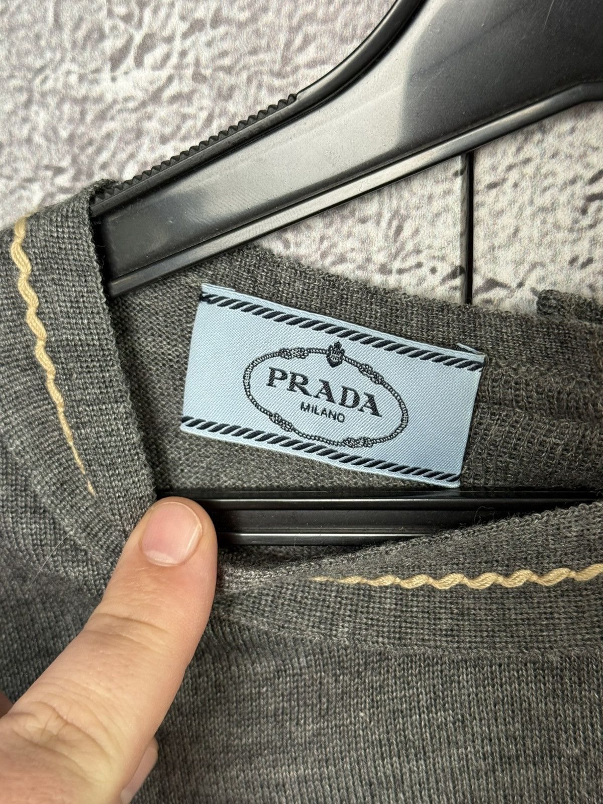 Prada Prada Grey Wool and Silk Knit Long Sleeve Open Back Sweater Size S / US 4 / IT 40 - 14 Thumbnail