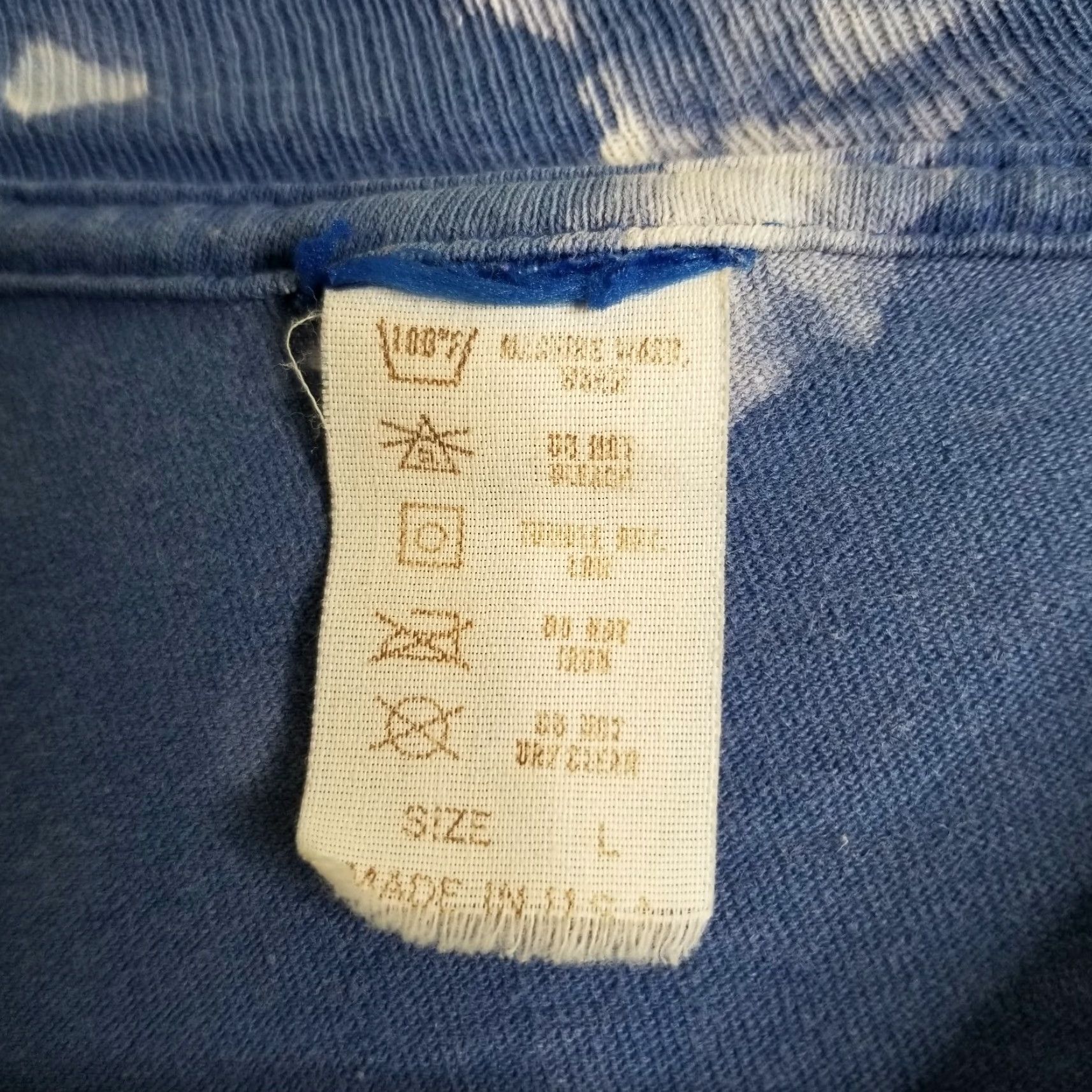 Vintage VINTAGE Unbranded L California Duck Family Single Stitch Distressed T-Shirt Men’s Blue 100% Cotton Graphic Tee 80s Beach Boyss Mens Size US L / EU 52-54 / 3 - 7 Thumbnail