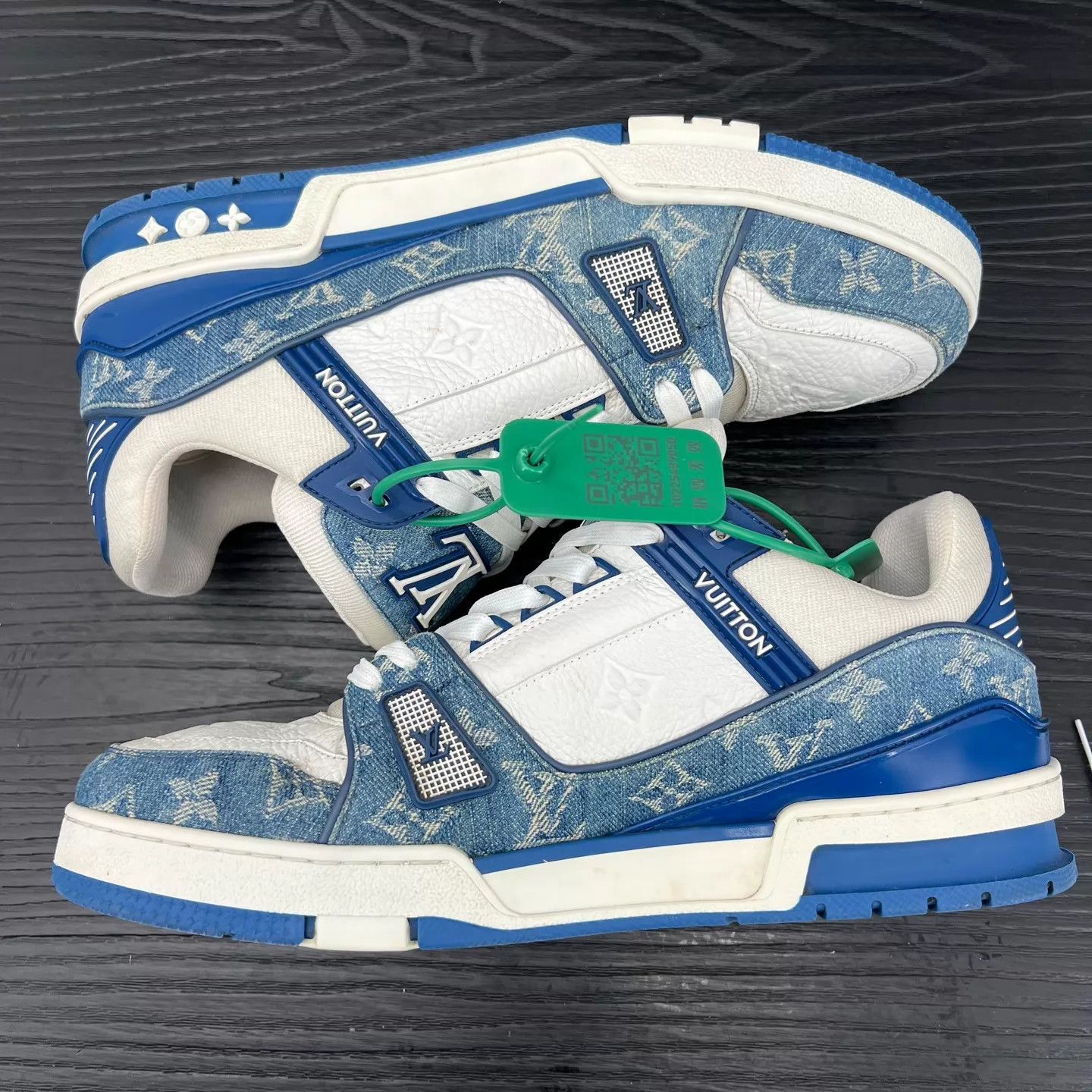 Louis Vuitton LV Trainer White Blue Denim 43.5/9.5 Like New Size US 10.5 / EU 43-44 - 3 Thumbnail