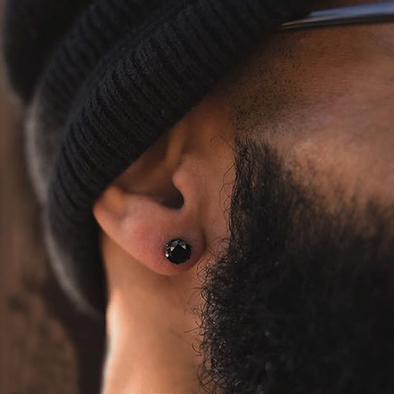 Designer × Japanese Brand × Jewelry Black Tiny Stud Earring Size ONE SIZE - 1 Thumbnail
