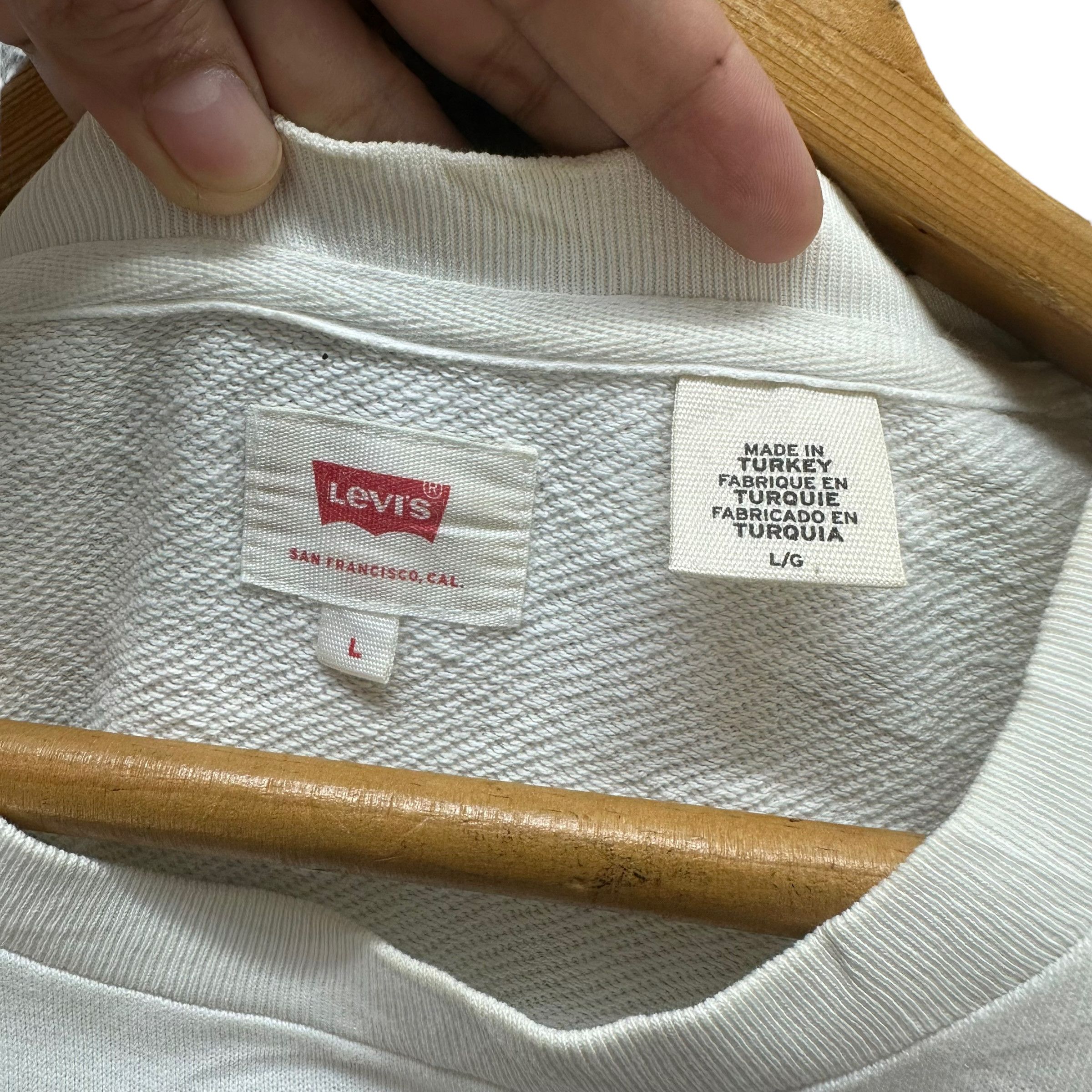 Levi's LEVIS BIG LOGO WHITE SWEATSHIRTS #8420-008 Size US L / EU 52-54 / 3 - 7 Thumbnail
