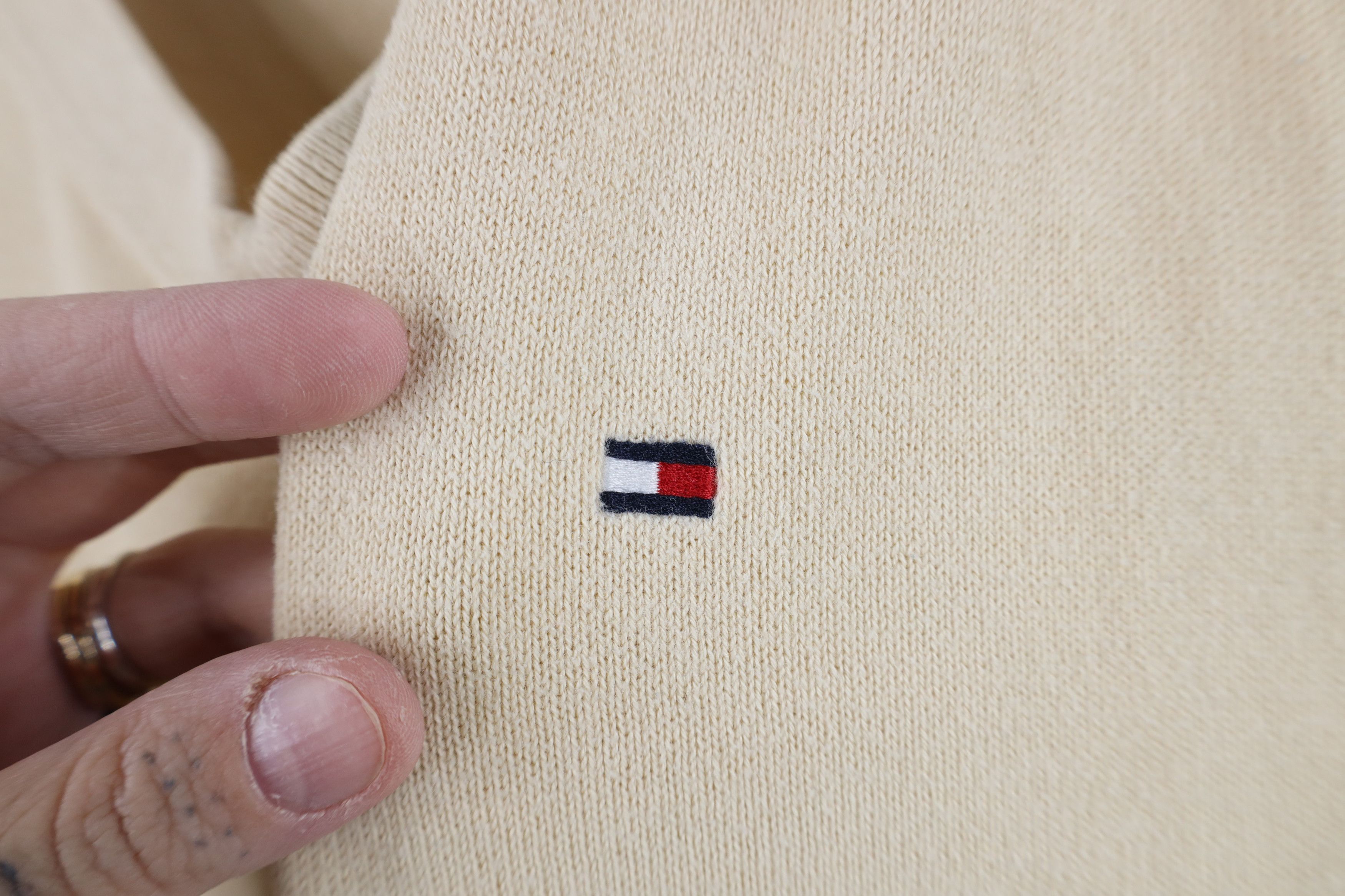 Tommy Hilfiger Vintage Tommy Hilfiger Knit V-Neck Sweater Vest Beige Tan Size US XL / EU 56 / 4 - 4 Thumbnail