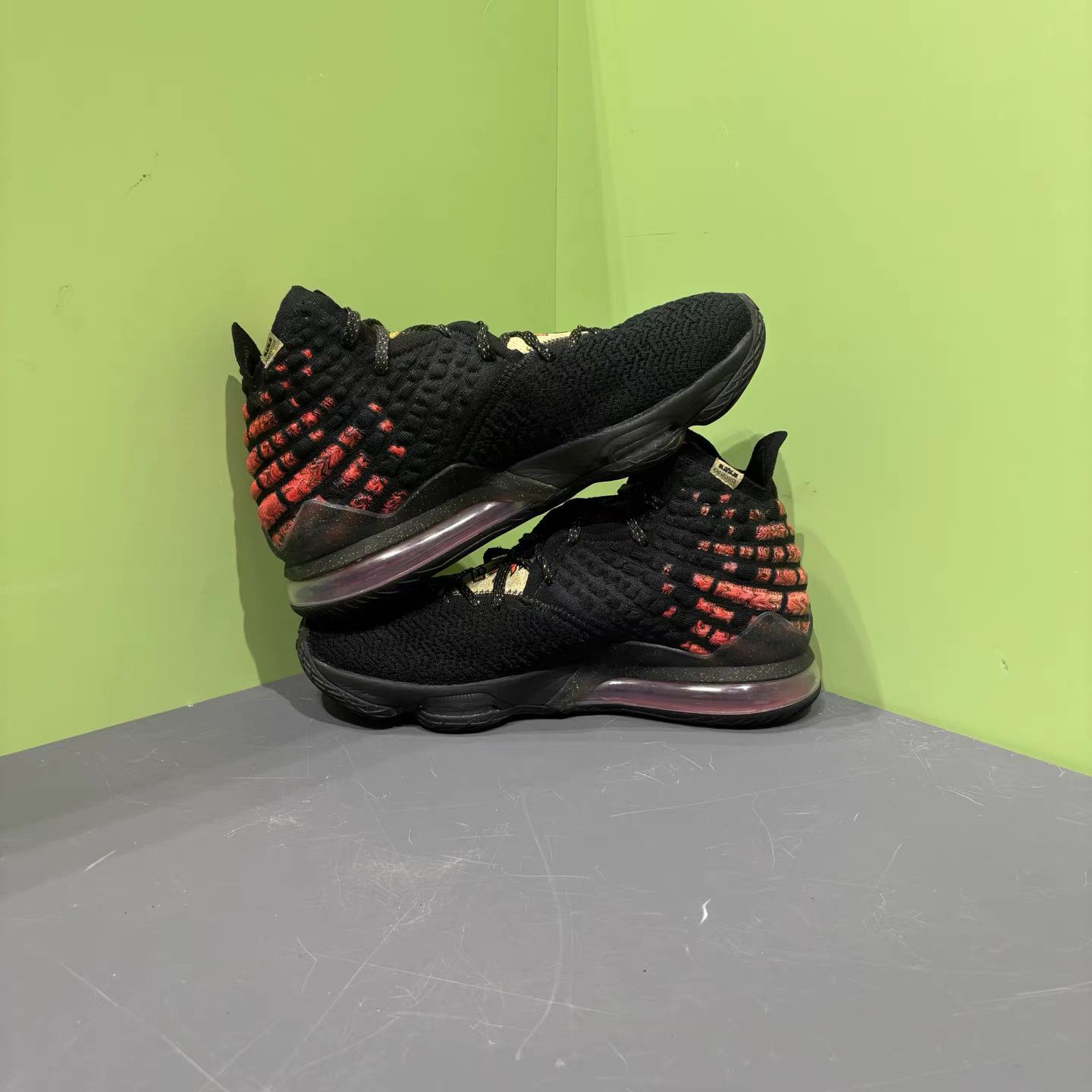 Nike Nike LBJ17 Basketball Shoes K15 Size US 11.5 / EU 44-45 - 5 Thumbnail