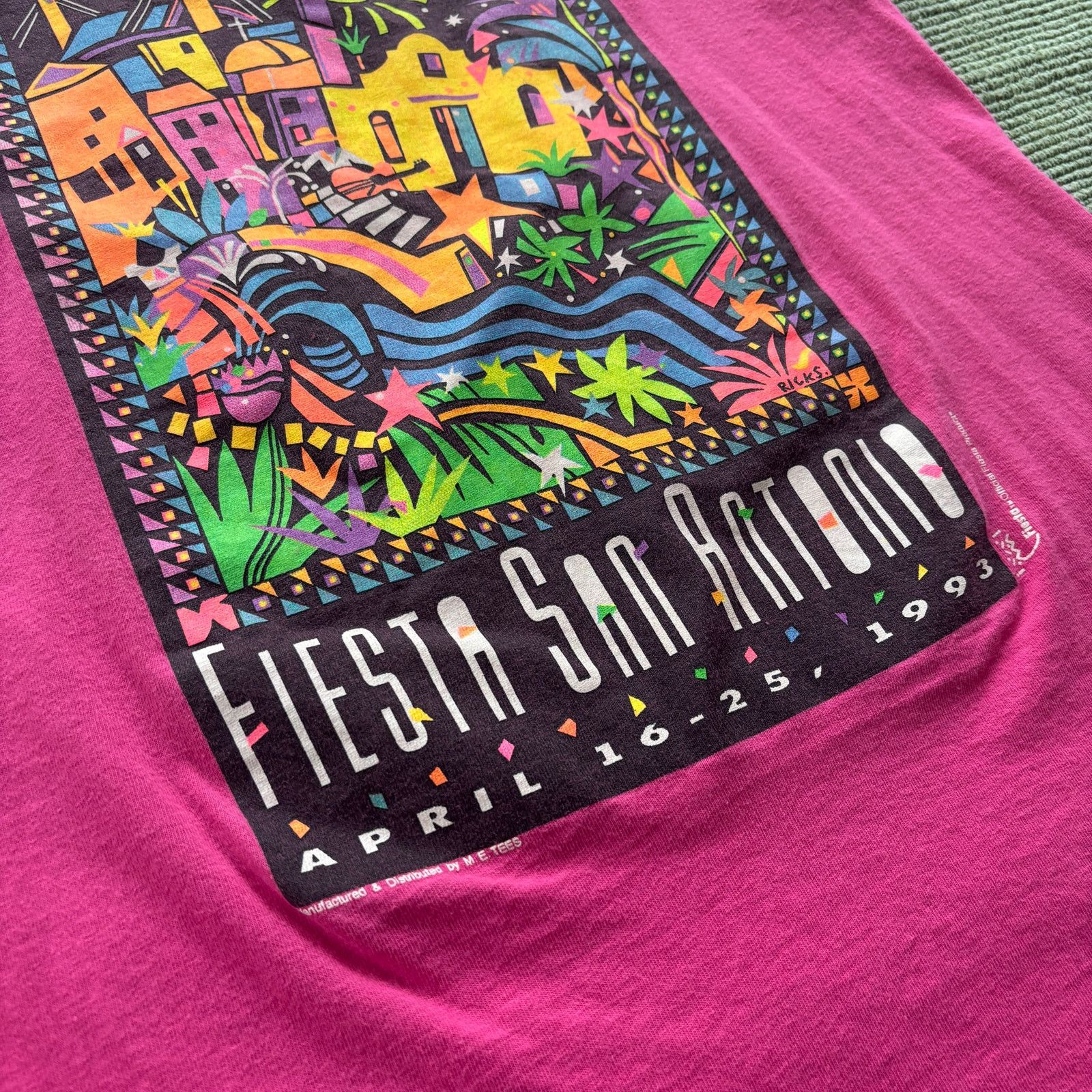 Fruit Of The Loom × Vintage Vintage 1990s Pink Fiesta San Antonio 1993 Single Stitch L Size US L / EU 52-54 / 3 - 4 Thumbnail