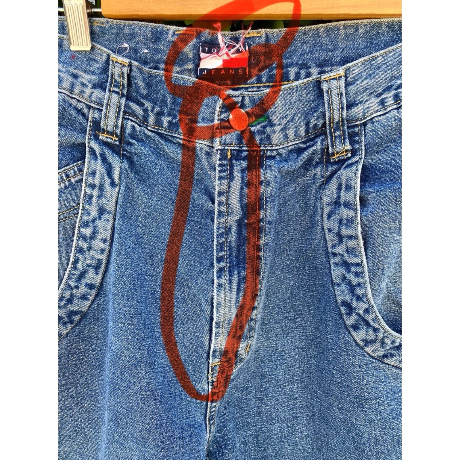 Tommy Hilfiger VINTAGE Tommy Hilfiger 90s Y2K Style Loose Baggy Skate Denim Jean Shorts Mens 33 Size US 33 - 7 Thumbnail