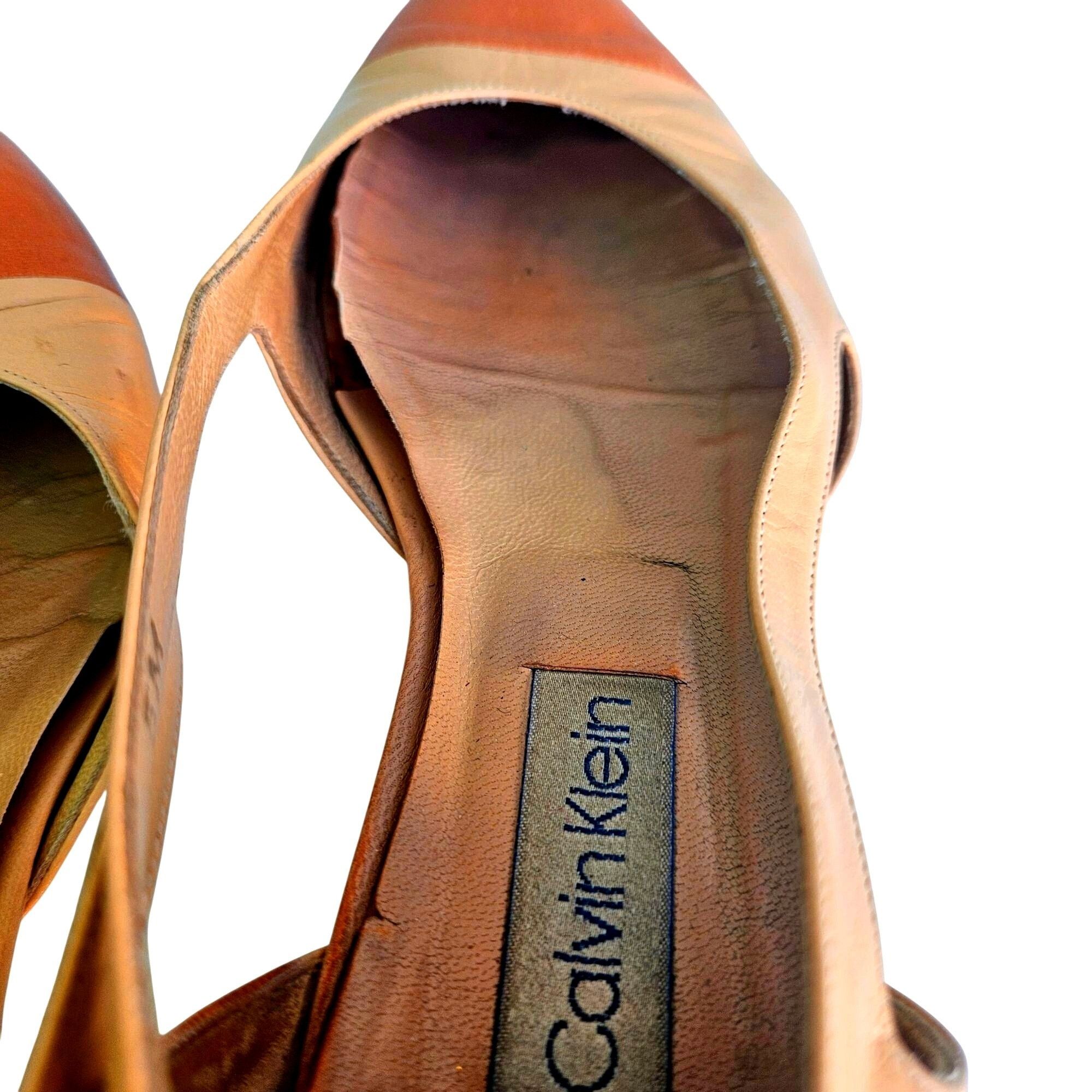 Calvin Klein Vintage Calvin Klein Flats Italy Leather Cap Toe Cutout Beig Size US 5 / IT 35 - 9 Thumbnail
