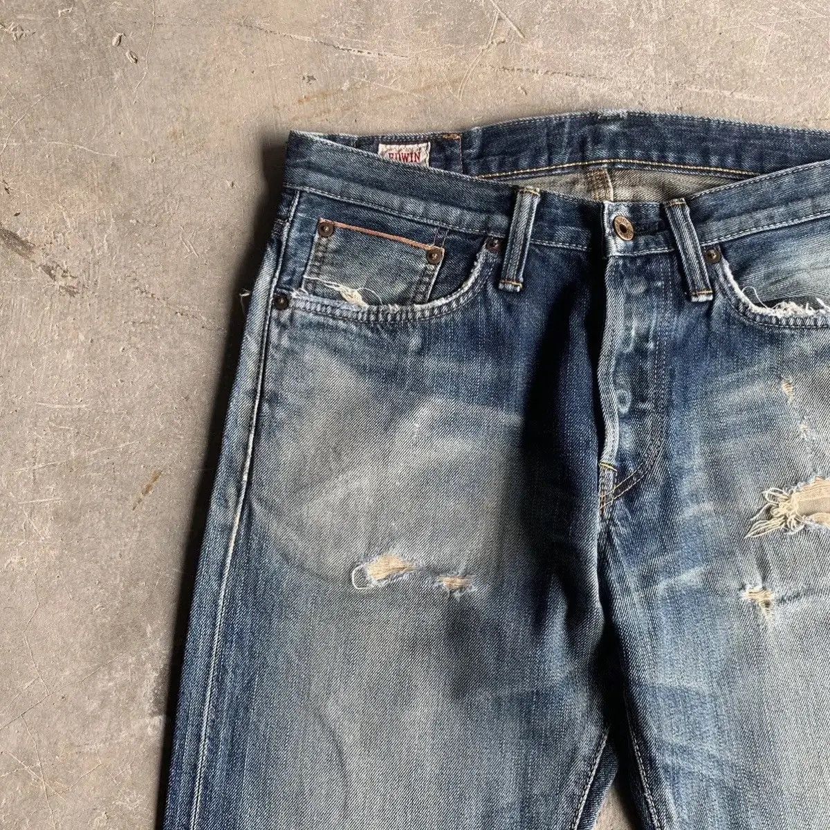 Self Edge × Sugar Cane 💥DISTRESSED! Edwin 505 Red Line Jeans Sun Faded Blue Pants Size US 32 / EU 48 - 4 Thumbnail