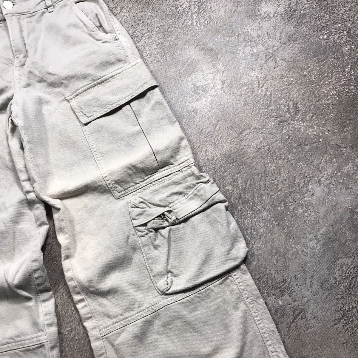 Vintage Vintage 90s Baggy Cargo Pants Washed Khaki Workwear Punk 25 Size 25" / US 0 / IT 36 - 5 Thumbnail