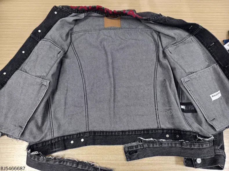 Balenciaga Balenciaga Letter denim jacket Size XXS / US 00 / IT 34 - 8 Thumbnail