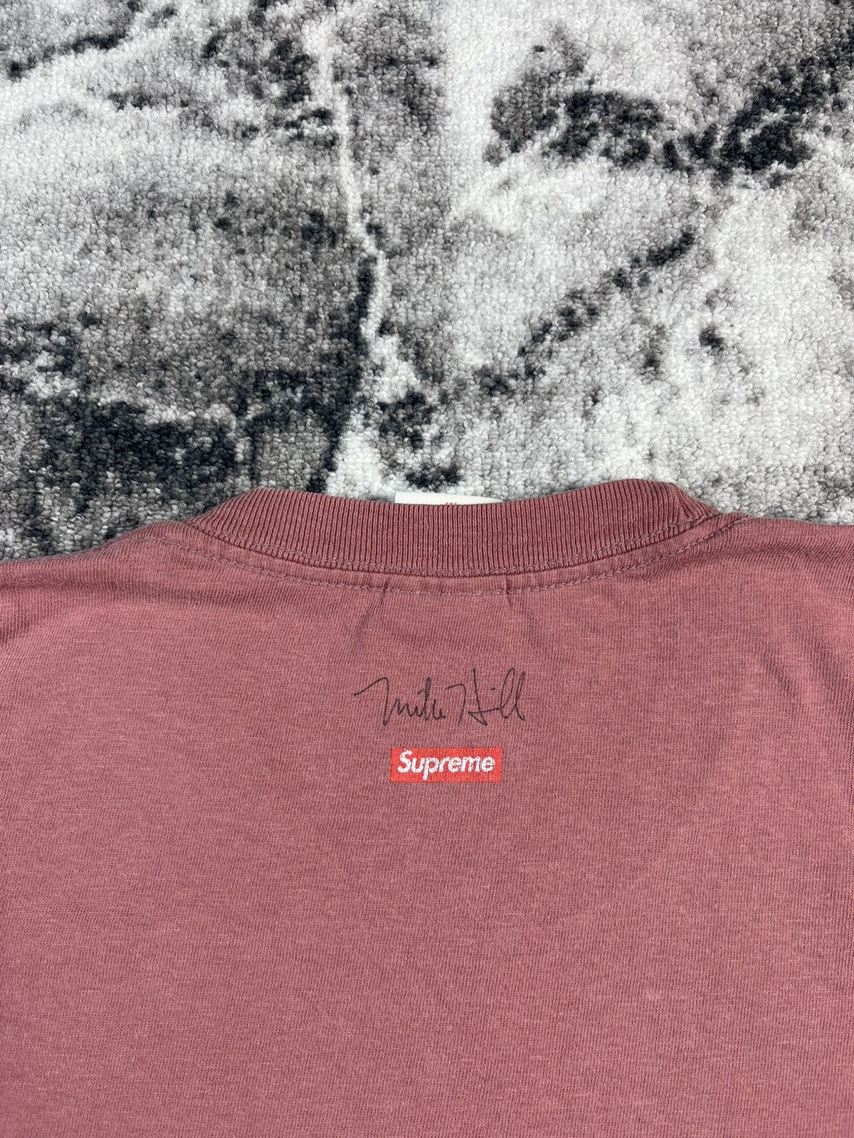 Supreme Supreme Runner Tee Dark Rose Bunny Graphic USA M Fits S-M Size US M / EU 48-50 / 2 - 11 Thumbnail