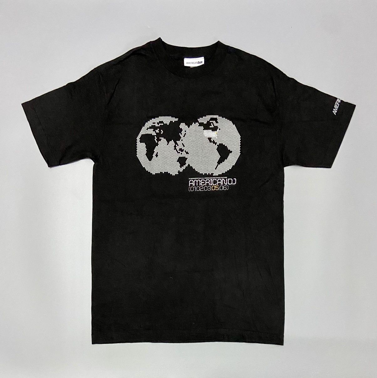 Other AMERICAN DJ world map dot-matrix graphic effect TEE Size US M / EU 48-50 / 2 - 3 Thumbnail