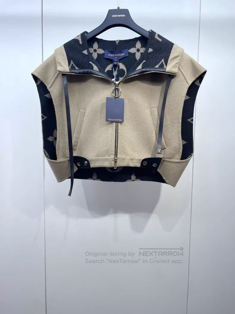Louis Vuitton Louis Vuitton Inside presbyopic woolen hooded vest Size XS / US 0-2 / IT 36-38 - 1 Thumbnail