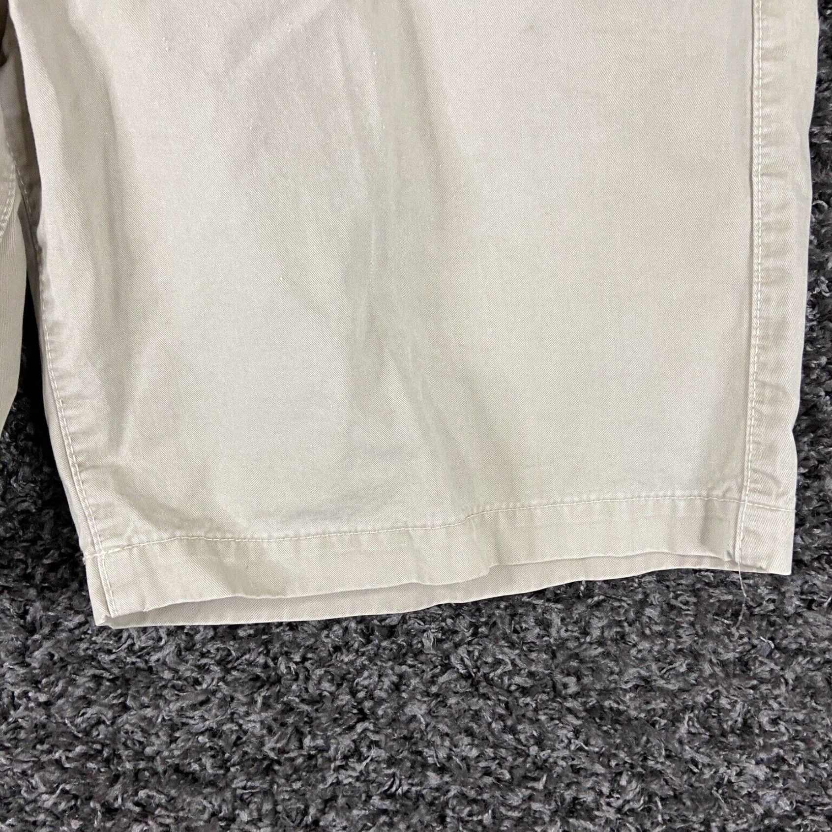 American Eagle Outfitters American Eagle Cargo Shorts Mens 36 Beige Prep Fit Regular Size US 36 / EU 52 - 2 Thumbnail