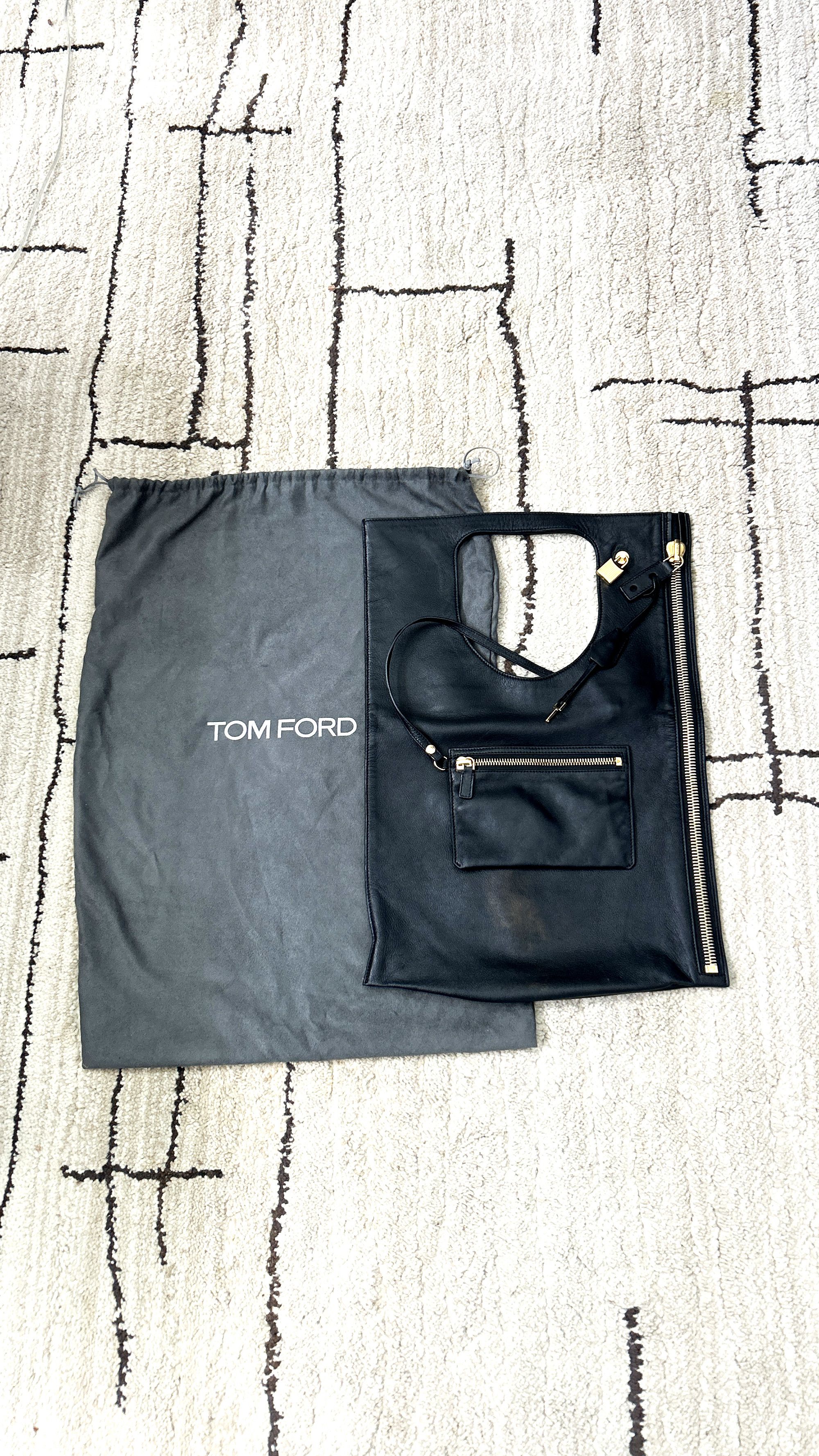 Tom Ford Tom Ford Alix Grained Leather Flat Shoulder Bag Size ONE SIZE - 10 Thumbnail