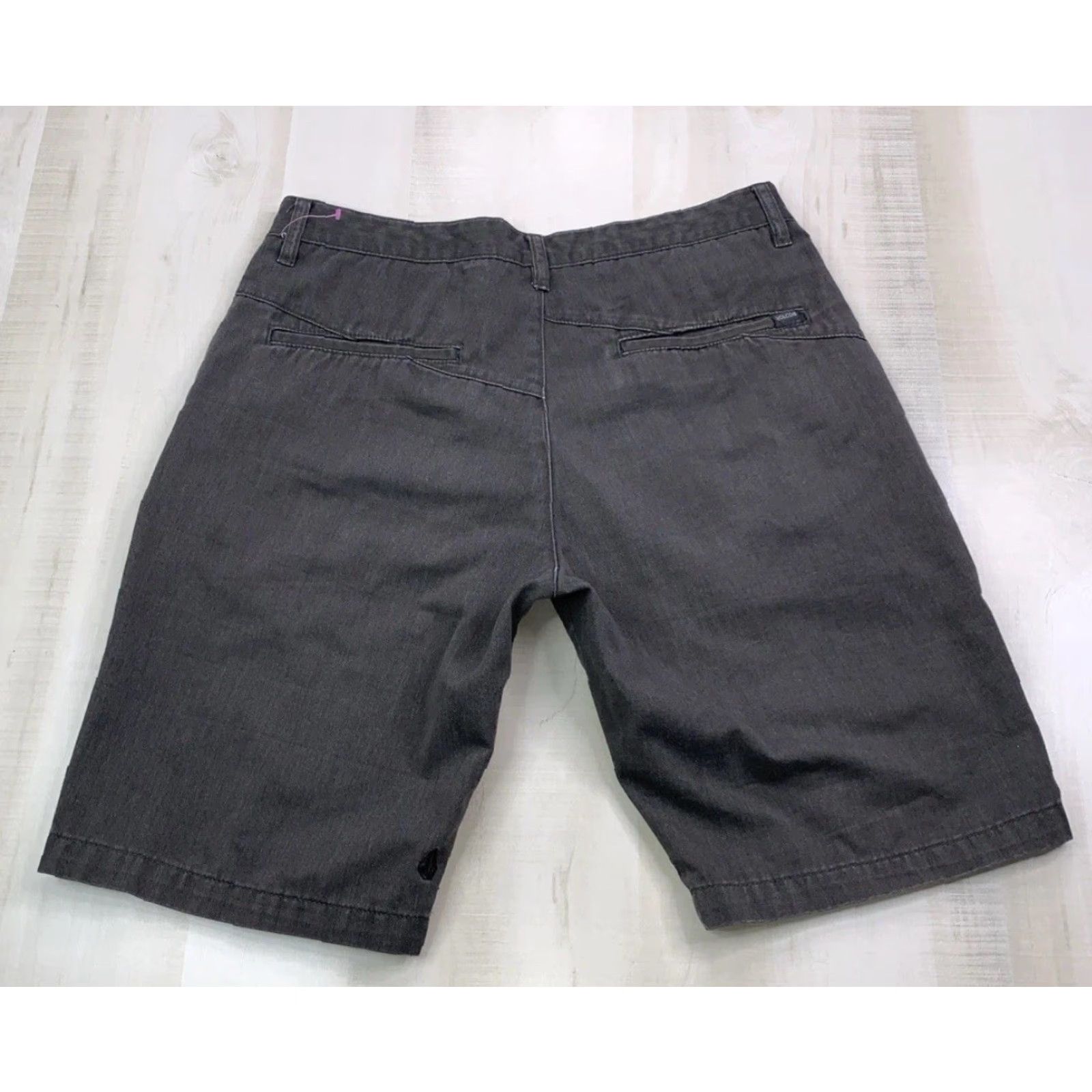 Volcom Volcom Vtg Weathered Charcoal Corpo Class VMonty Short Mens 32 Chino Cotton Blend Gray Solid Casual Travel Size US 32 / EU 48 - 5 Thumbnail